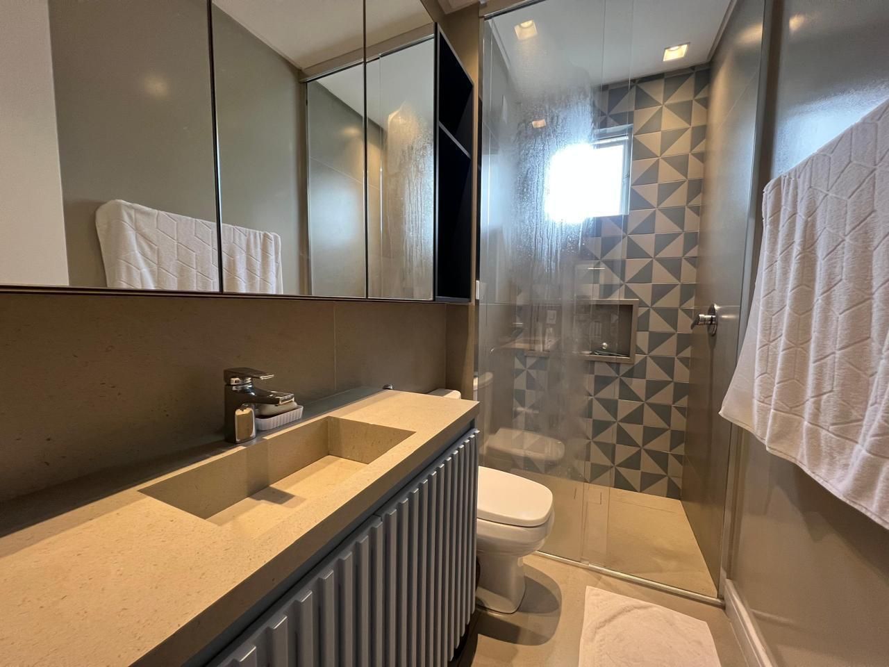 Apartamento 3 quartos sendo 3 suítes para venda no bairro Pioneiros  em Balneário Camboriú