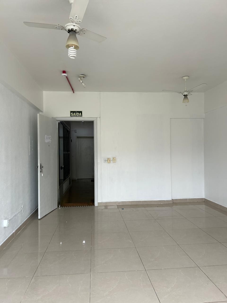 Sala Comercial para venda no bairro Cristo Redentor em Porto Alegre