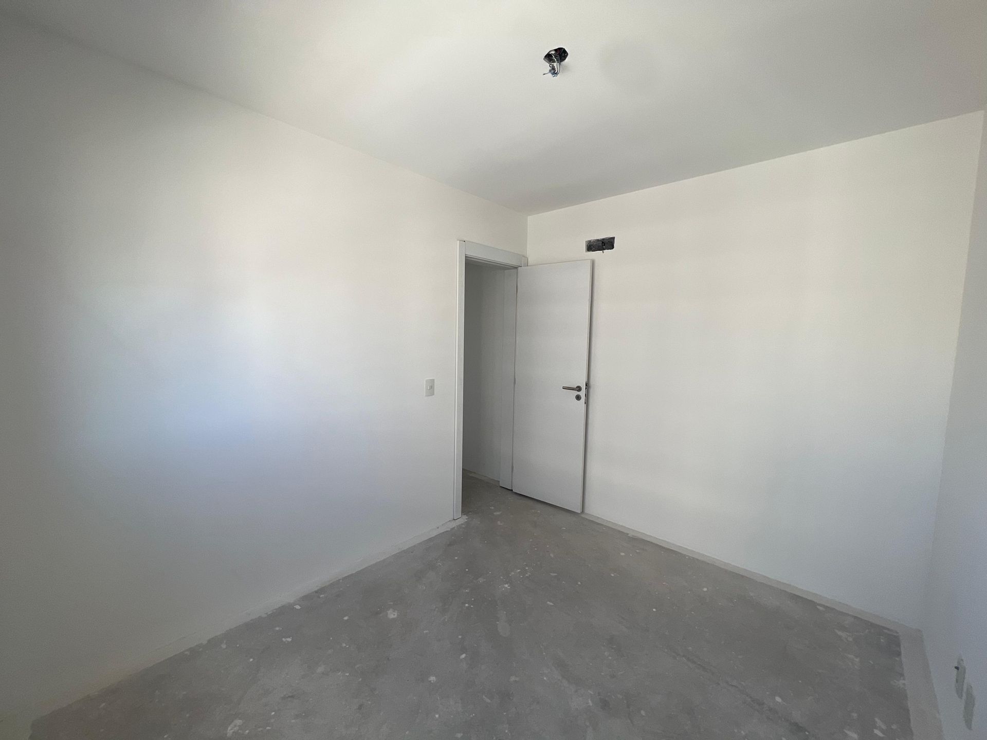 Apartamento 3 quartos sendo 1 suíte para venda no bairro Jardim do Salso em Porto Alegre