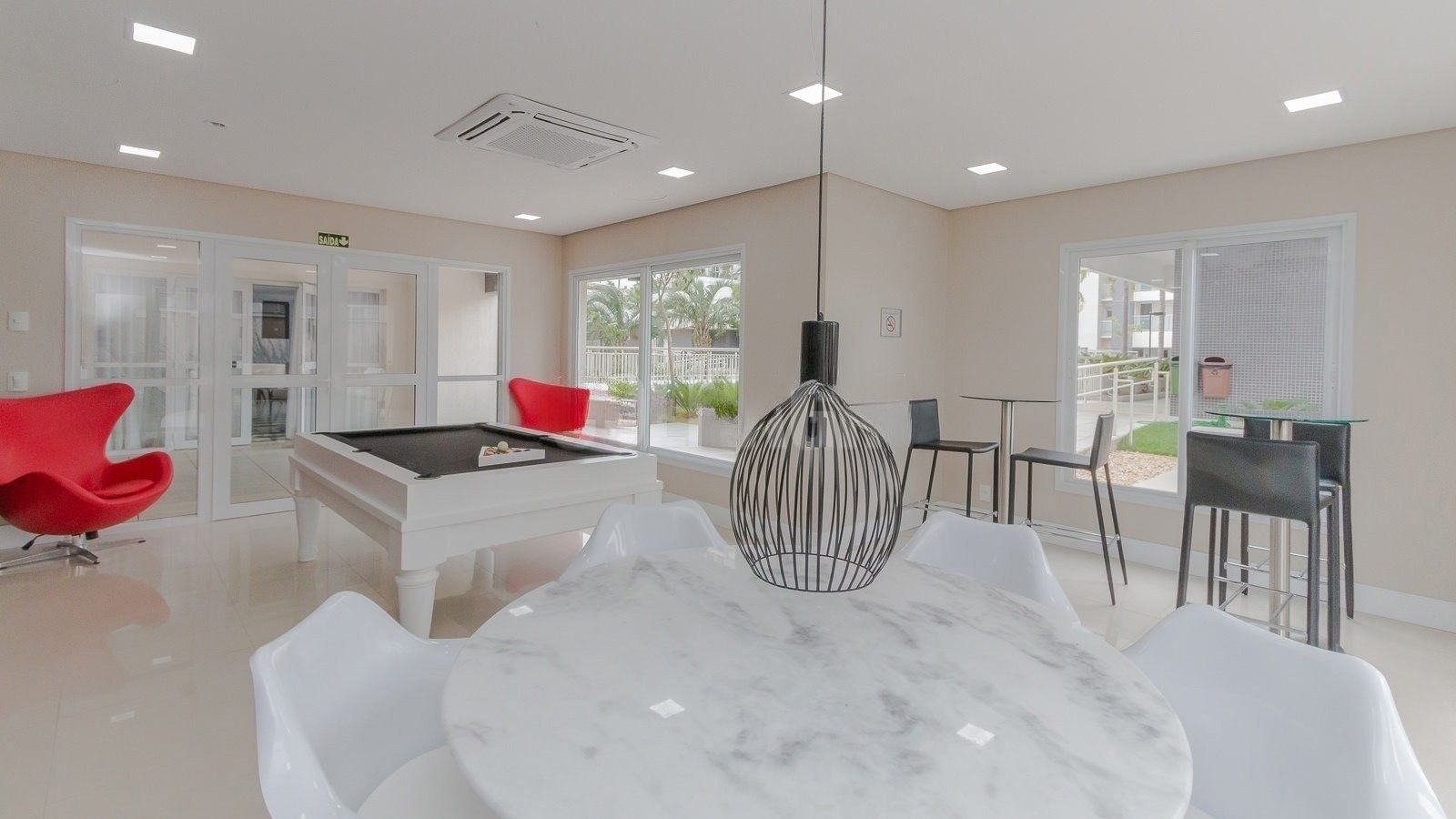 Apartamento 3 quartos sendo 1 suíte para venda no bairro Jardim do Salso em Porto Alegre