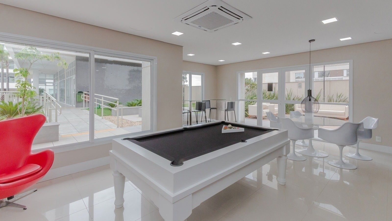 Apartamento 3 quartos sendo 1 suíte para venda no bairro Jardim do Salso em Porto Alegre