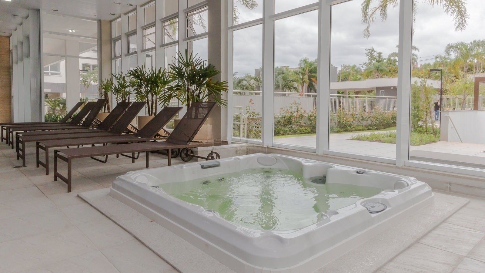 Apartamento 3 quartos sendo 1 suíte para venda no bairro Jardim do Salso em Porto Alegre