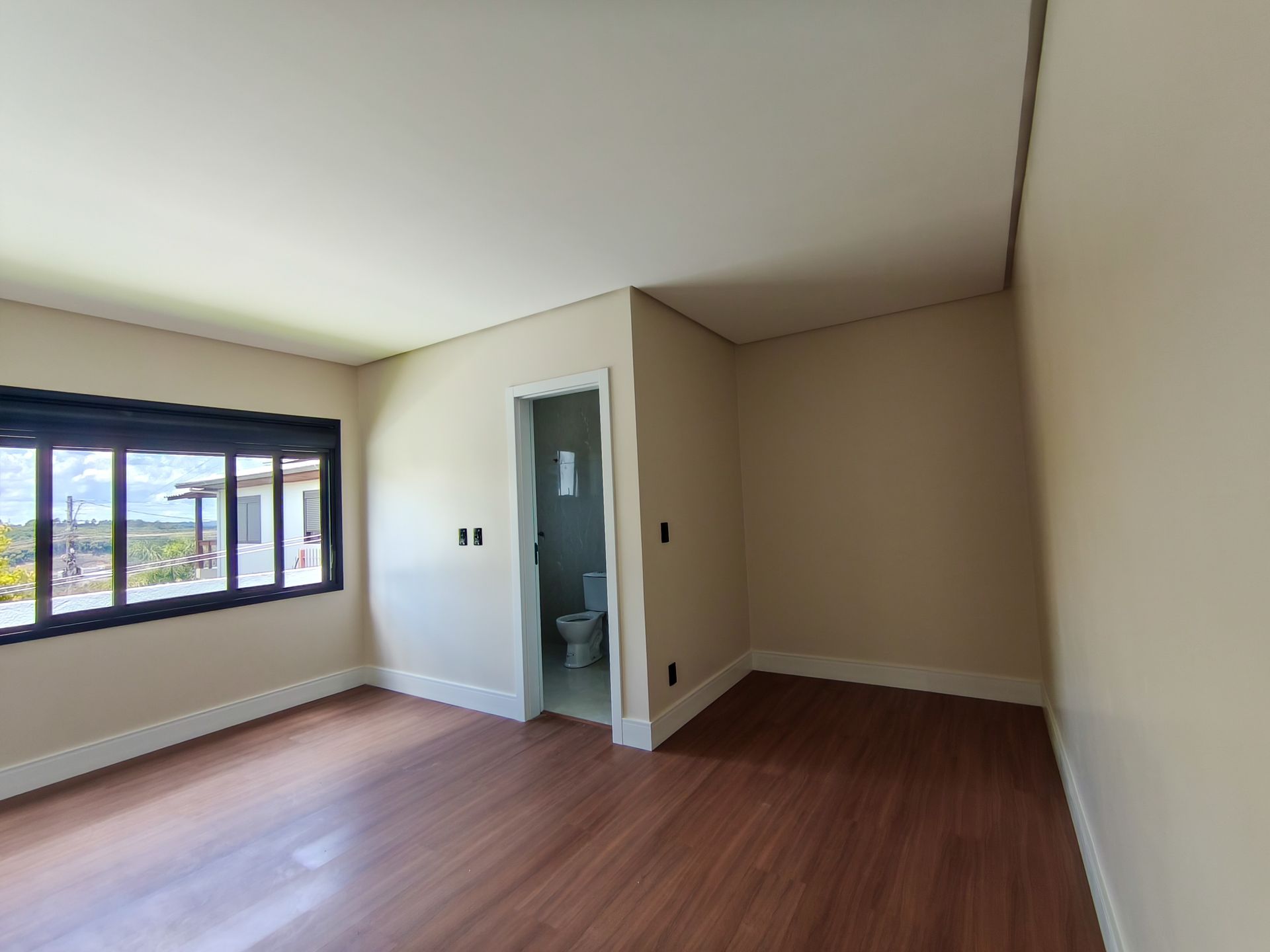 Casa 3 quartos sendo 1 suíte para venda no bairro Cruzeiro em Caxias do Sul