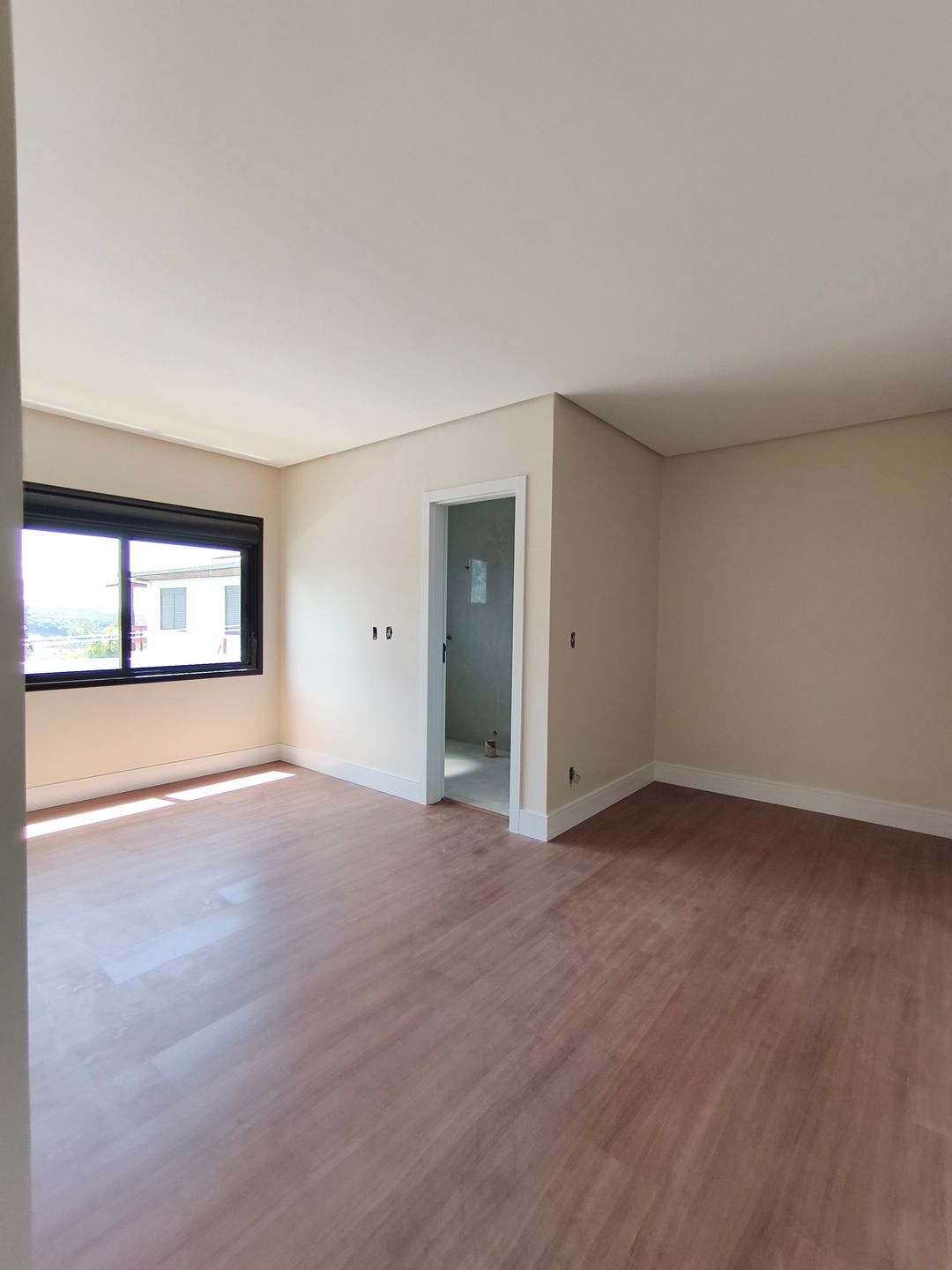 Casa 3 quartos sendo 1 suíte para venda no bairro Cruzeiro em Caxias do Sul