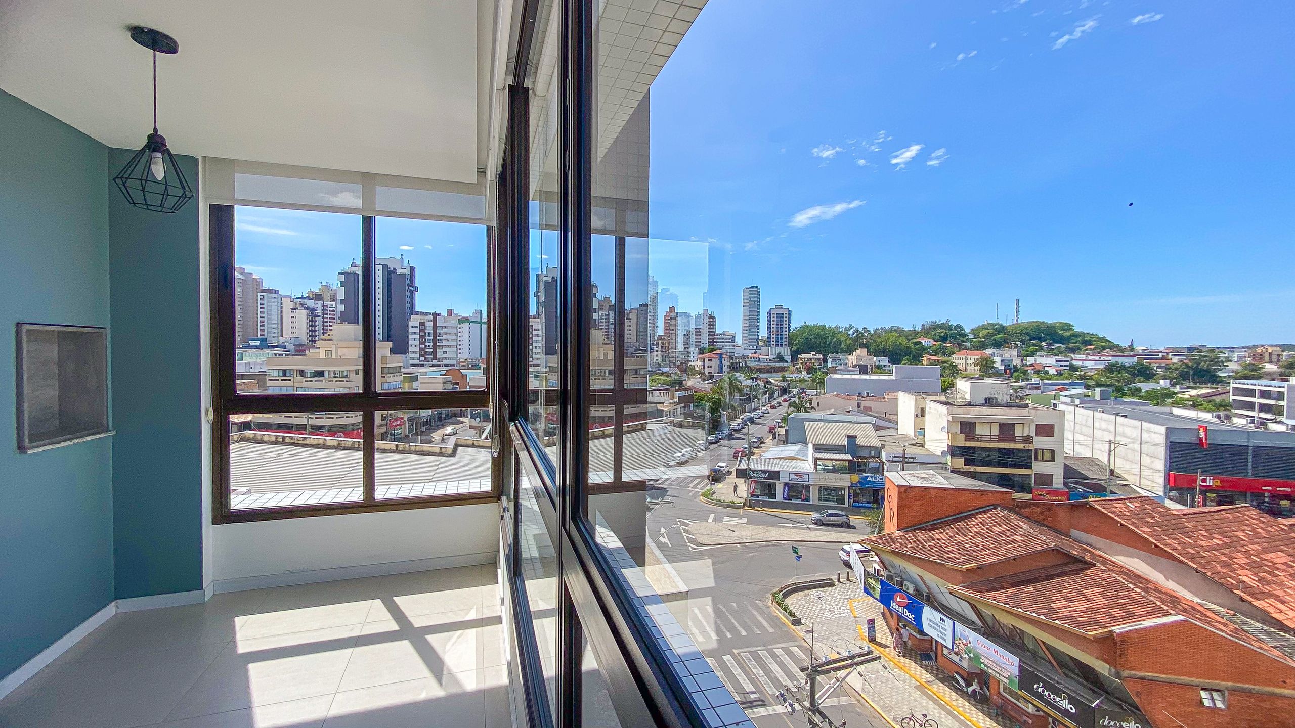 Apartamento 2 quartos sendo 1 suíte para venda no bairro Centro em Torres