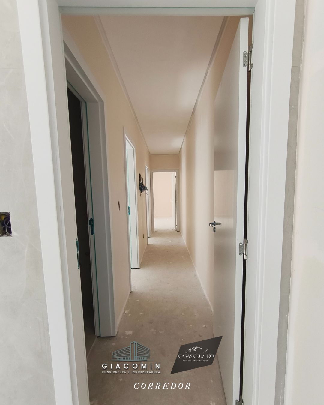 Casa 3 quartos sendo 1 suíte para venda no bairro Cruzeiro em Caxias do Sul