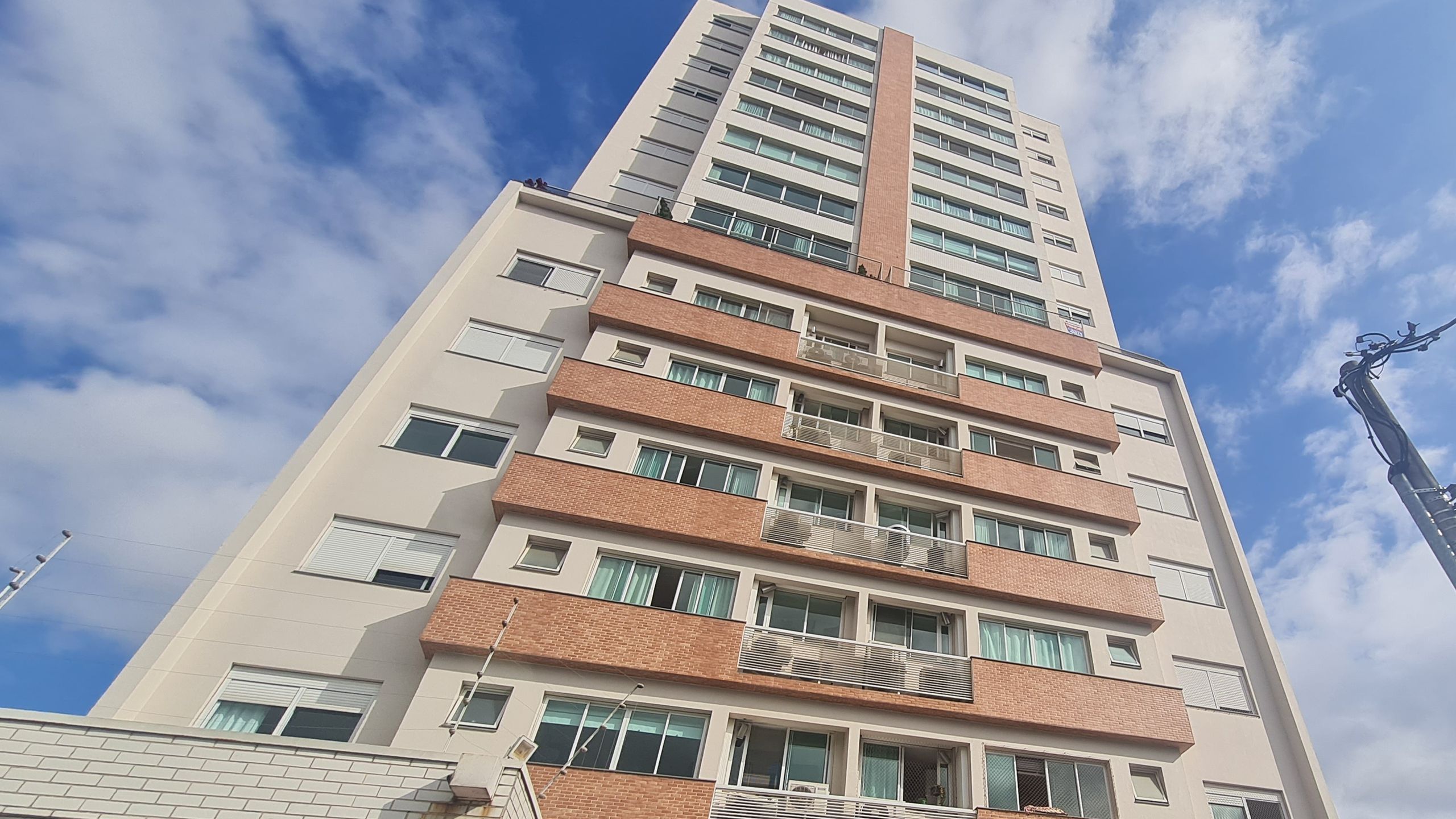 Apartamento 3 quartos sendo 1 suíte para venda no bairro Centro  em Passo Fundo