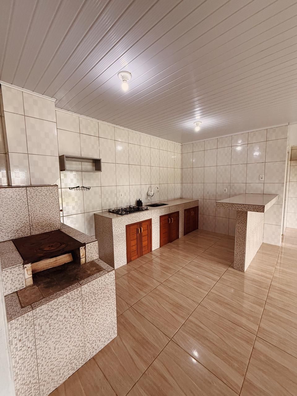 Casa 2 quartos sendo 1 suíte para venda no bairro Praia Azul em Arroio do Sal