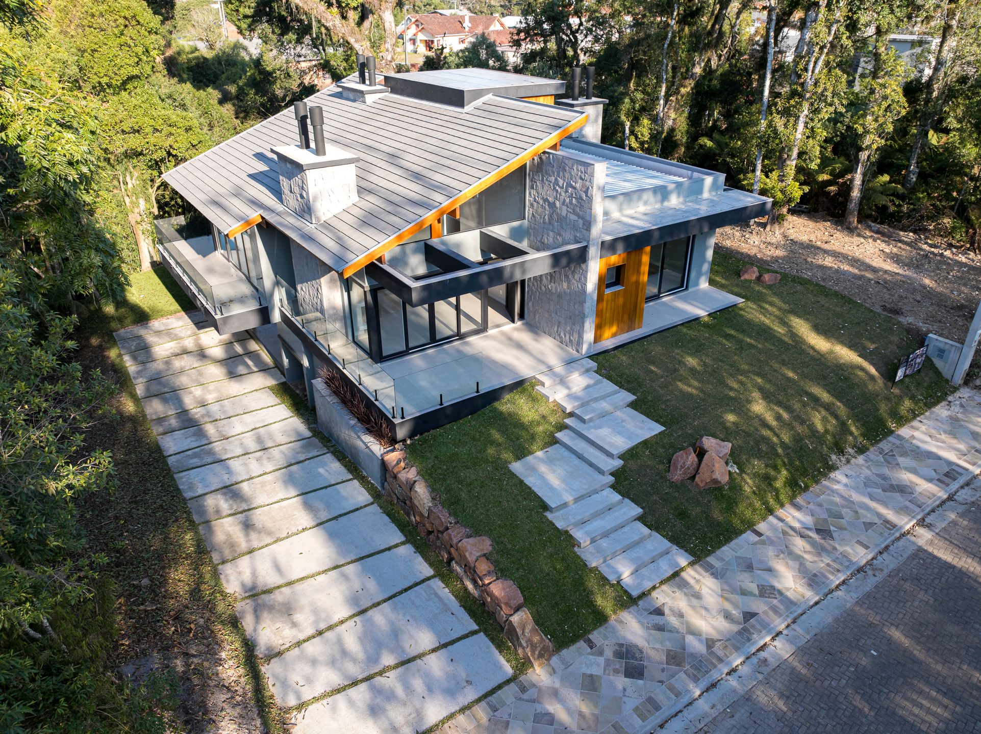 Casa 3 quartos sendo 3 suítes para venda no bairro Carniel em Gramado