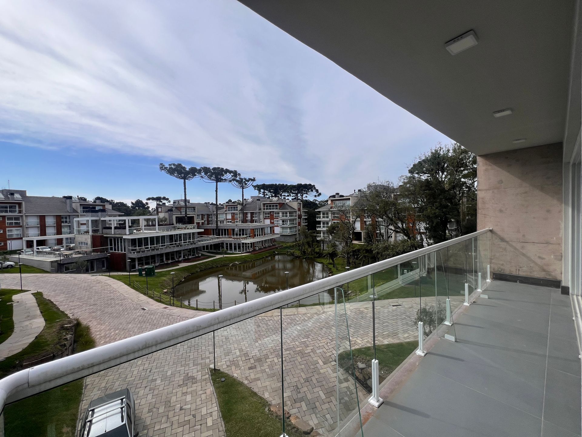 Apartamento para venda no bairro Carniel em Gramado