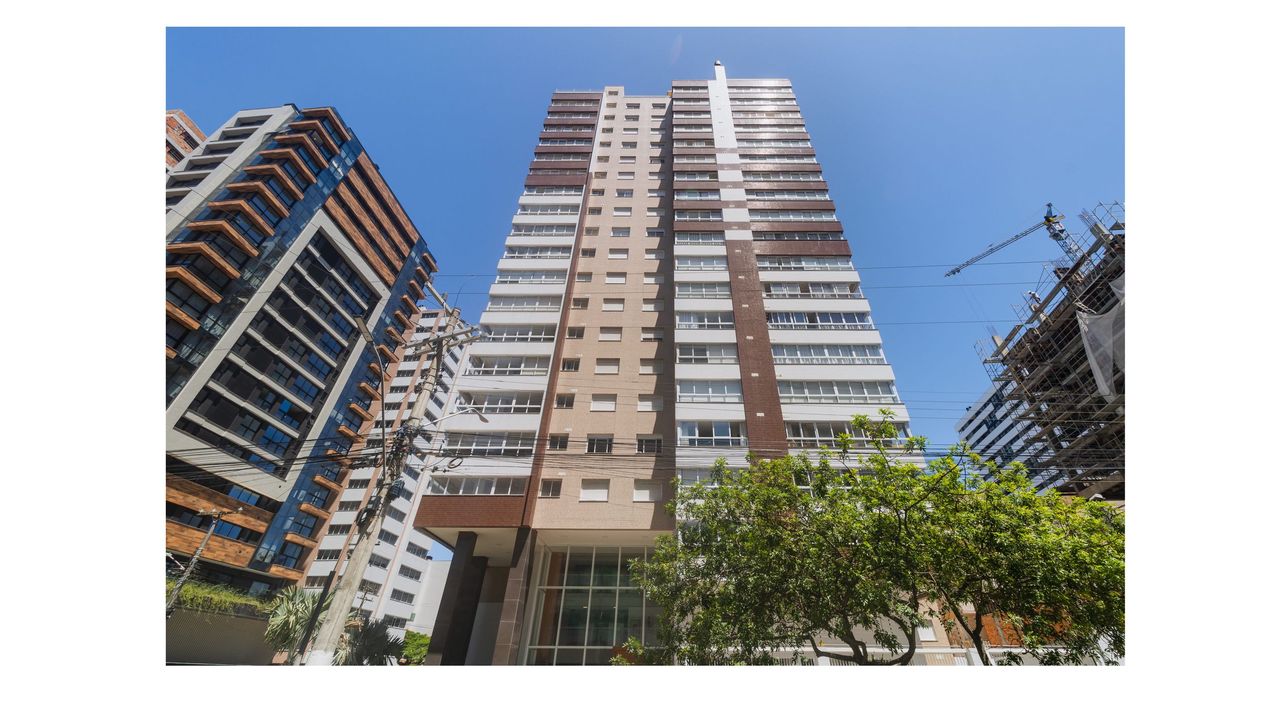 Apartamento 3 quartos sendo 1 suíte para venda no bairro Centro em Torres