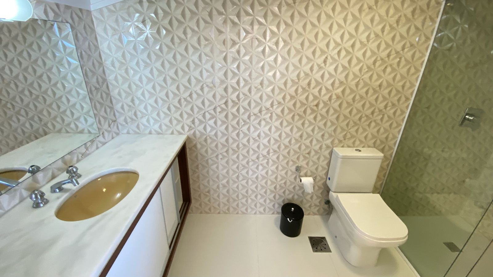 Apartamento 4 quartos sendo 3 suítes para venda no bairro Centro em Torres