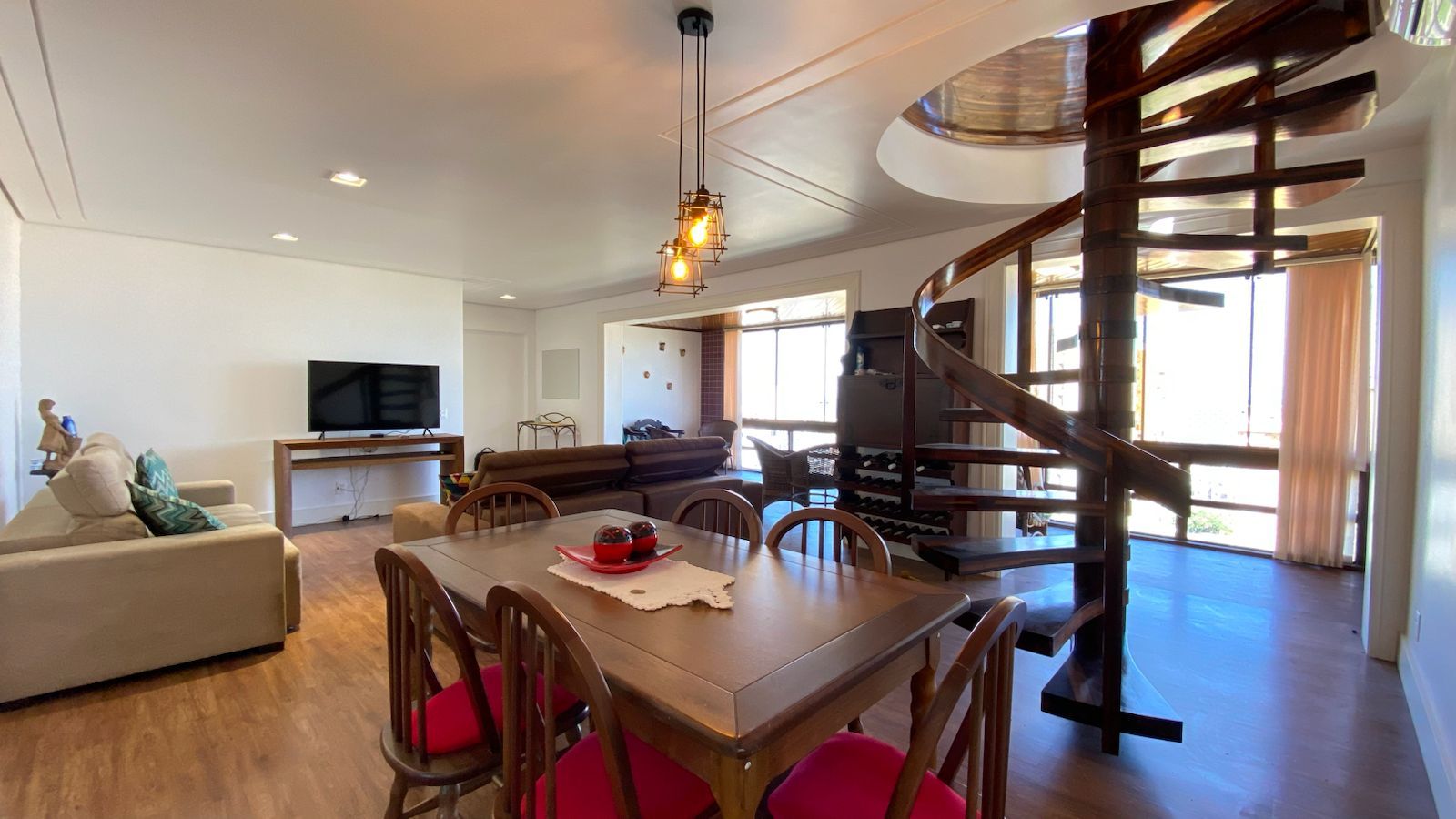 Apartamento 4 quartos sendo 3 suítes para venda no bairro Centro em Torres