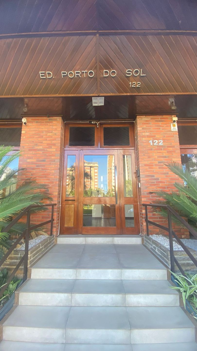 Apartamento 4 quartos sendo 3 suítes para venda no bairro Centro em Torres