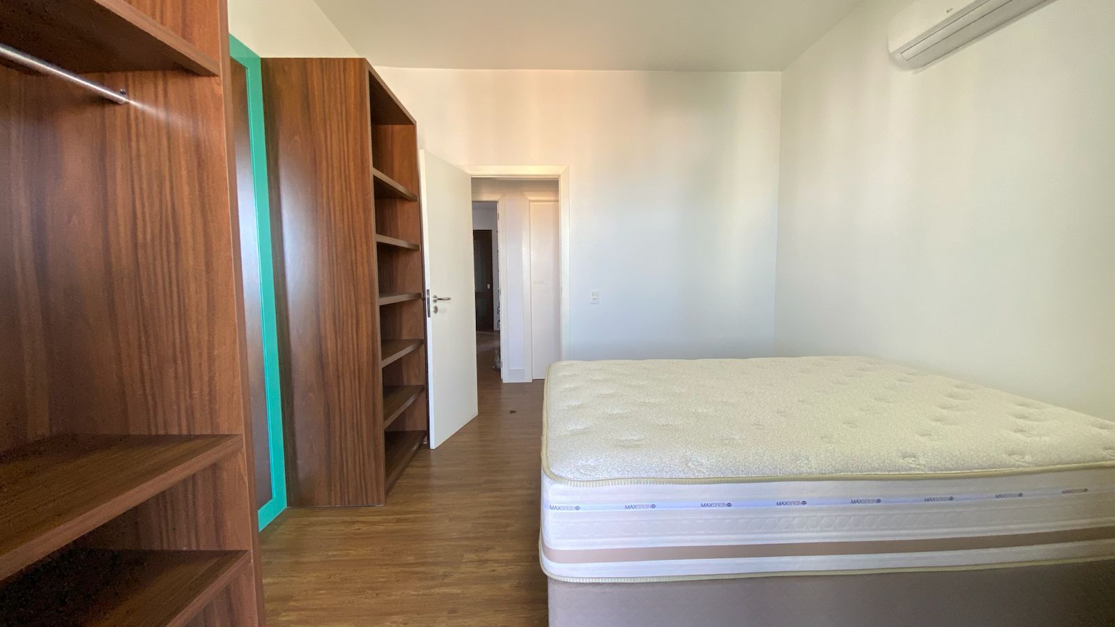 Apartamento 4 quartos sendo 3 suítes para venda no bairro Centro em Torres