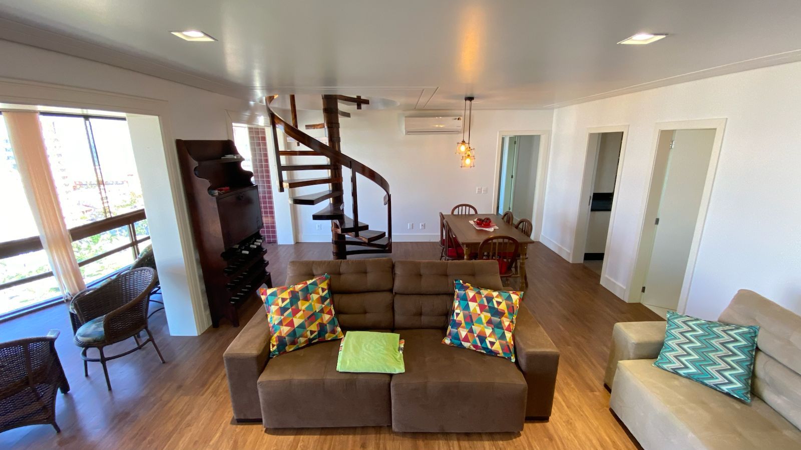 Apartamento 4 quartos sendo 3 suítes para venda no bairro Centro em Torres