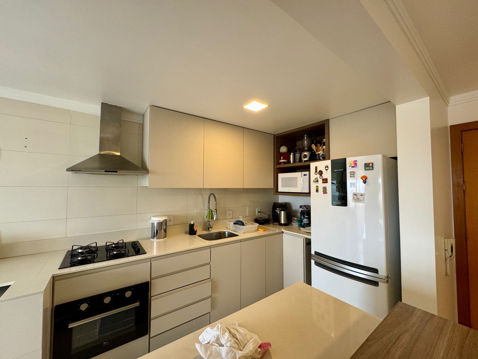 Apartamento 2 quartos sendo 1 suíte para venda no bairro Centro em Torres