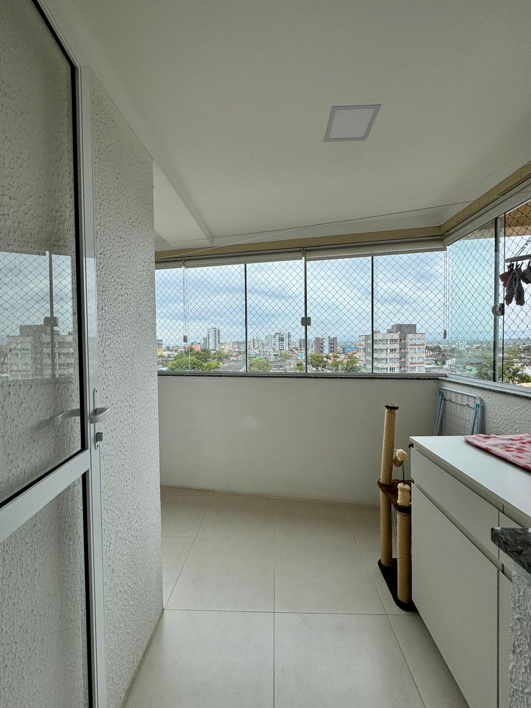 Apartamento 2 quartos sendo 1 suíte para venda no bairro Centro em Torres