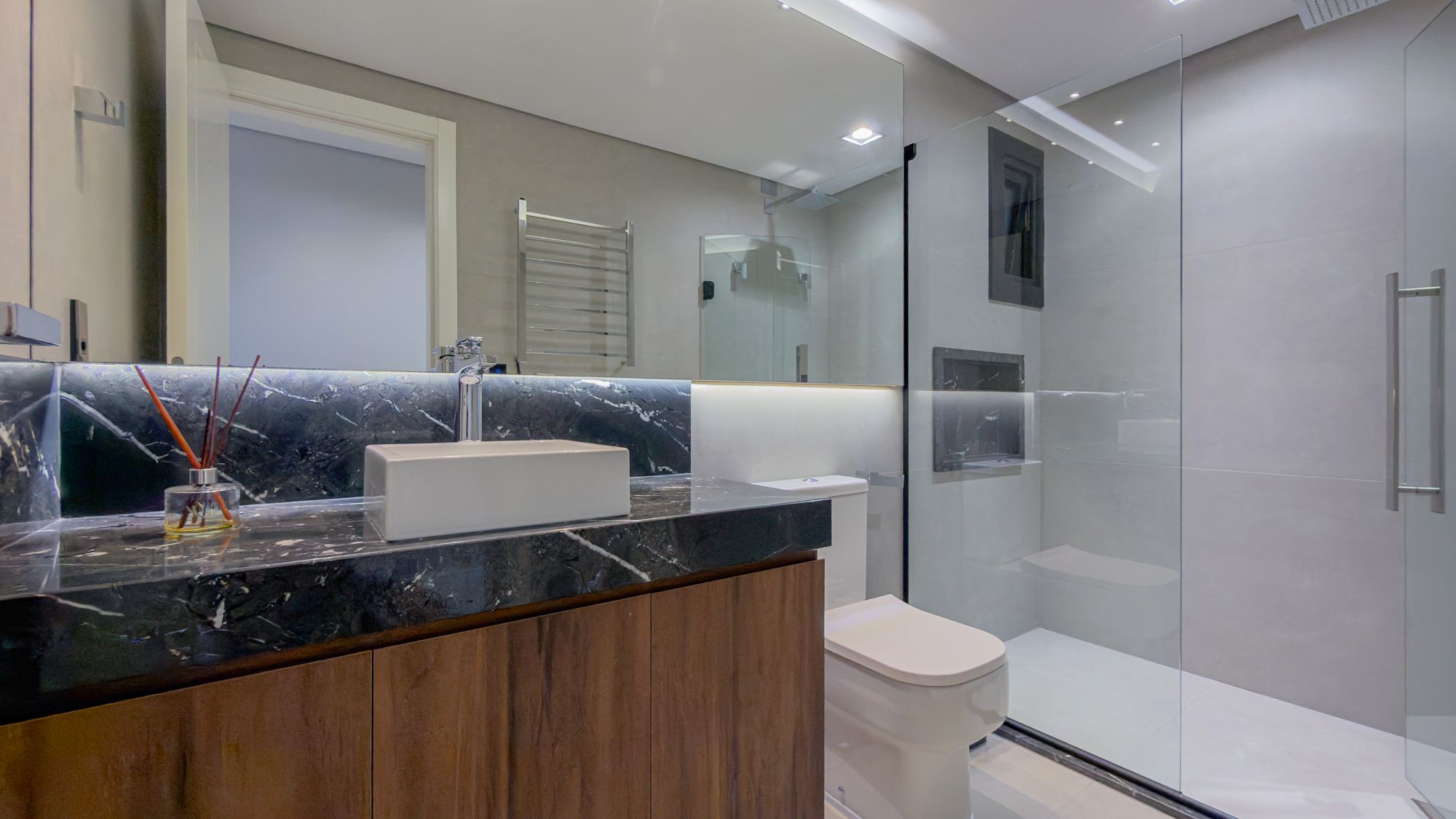 Apartamento 4 quartos sendo 4 suítes para venda no bairro Prainha em Torres