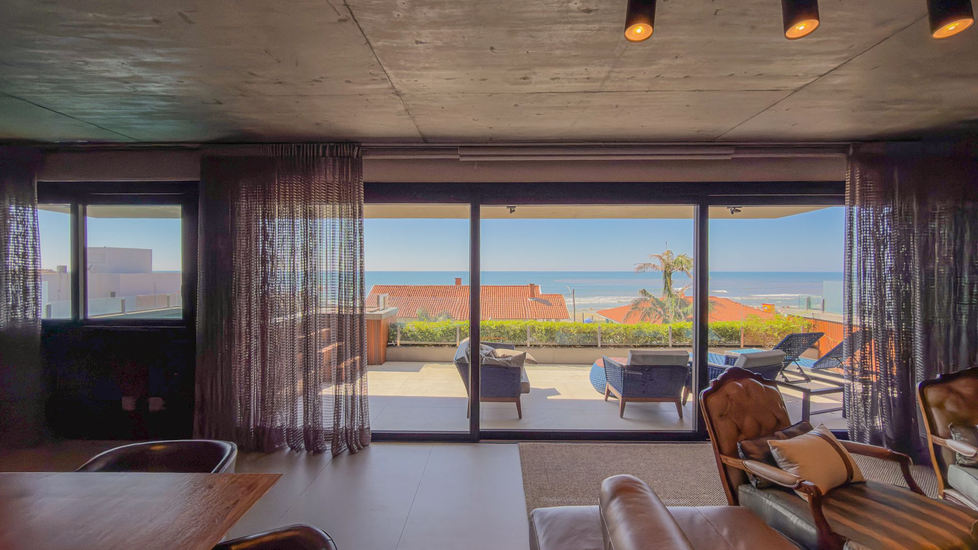 Apartamento 4 quartos sendo 4 suítes para venda no bairro Prainha em Torres