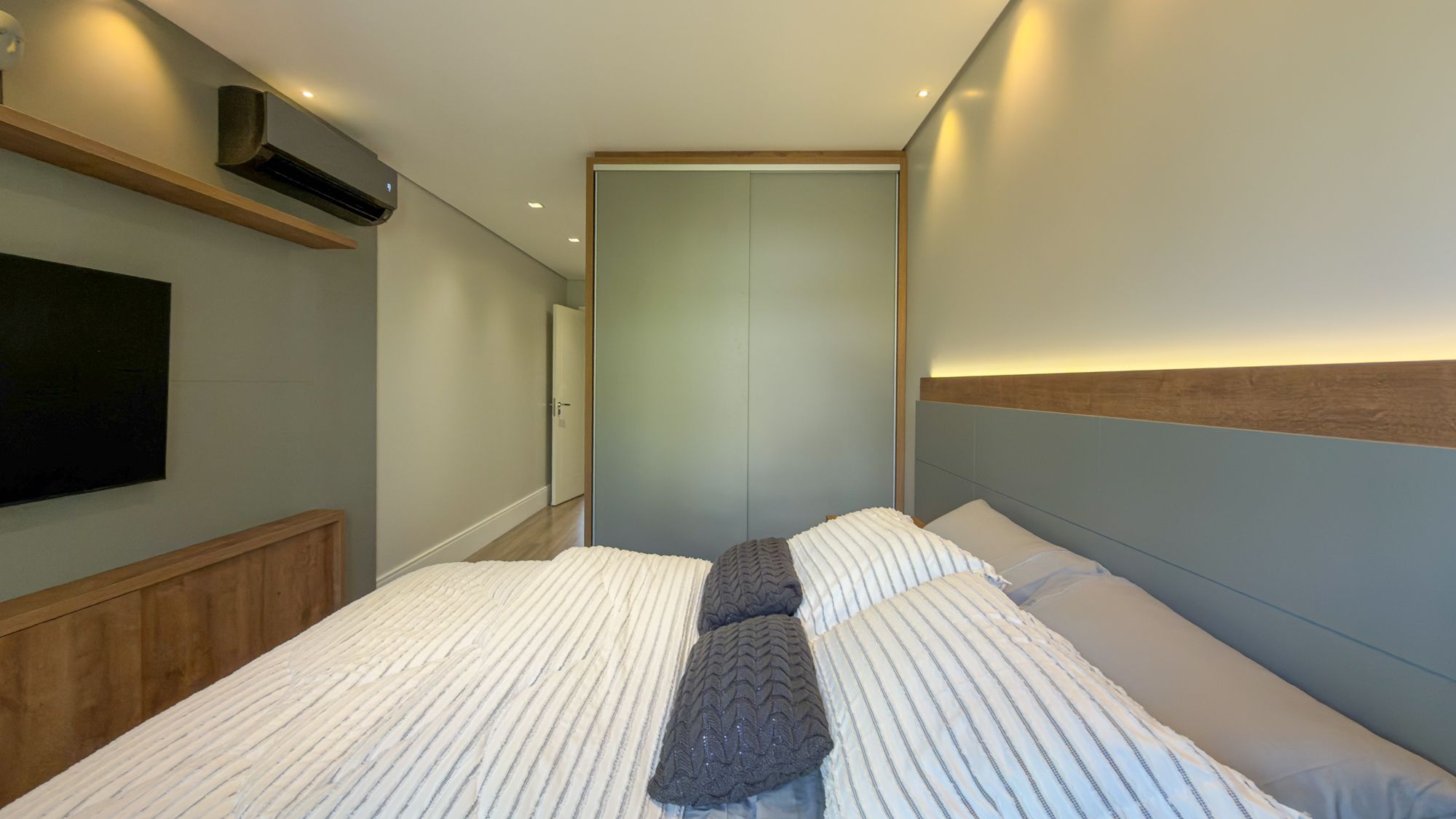 Apartamento 4 quartos sendo 4 suítes para venda no bairro Prainha em Torres