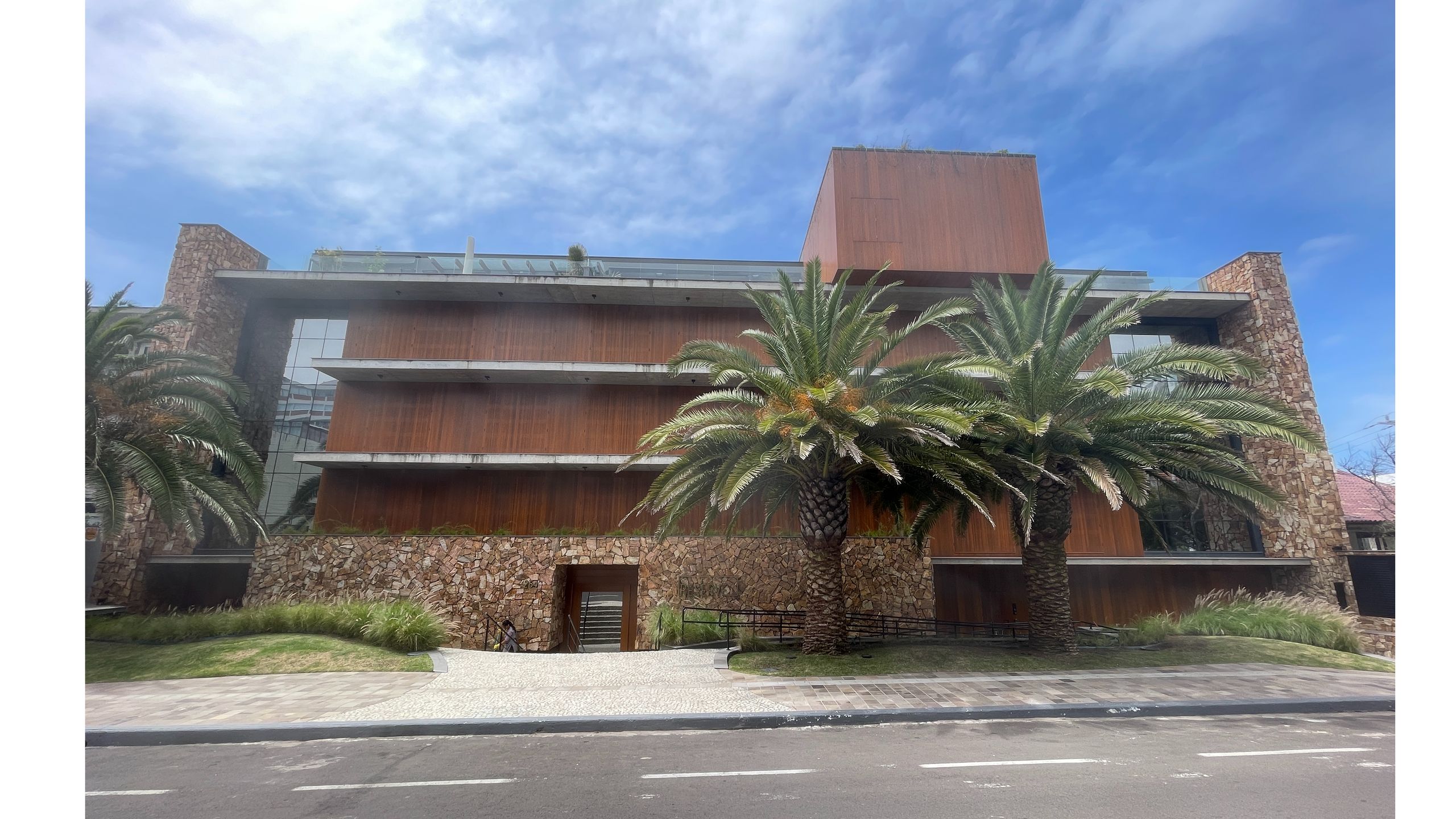 Apartamento 4 quartos sendo 4 suítes para venda no bairro Prainha em Torres