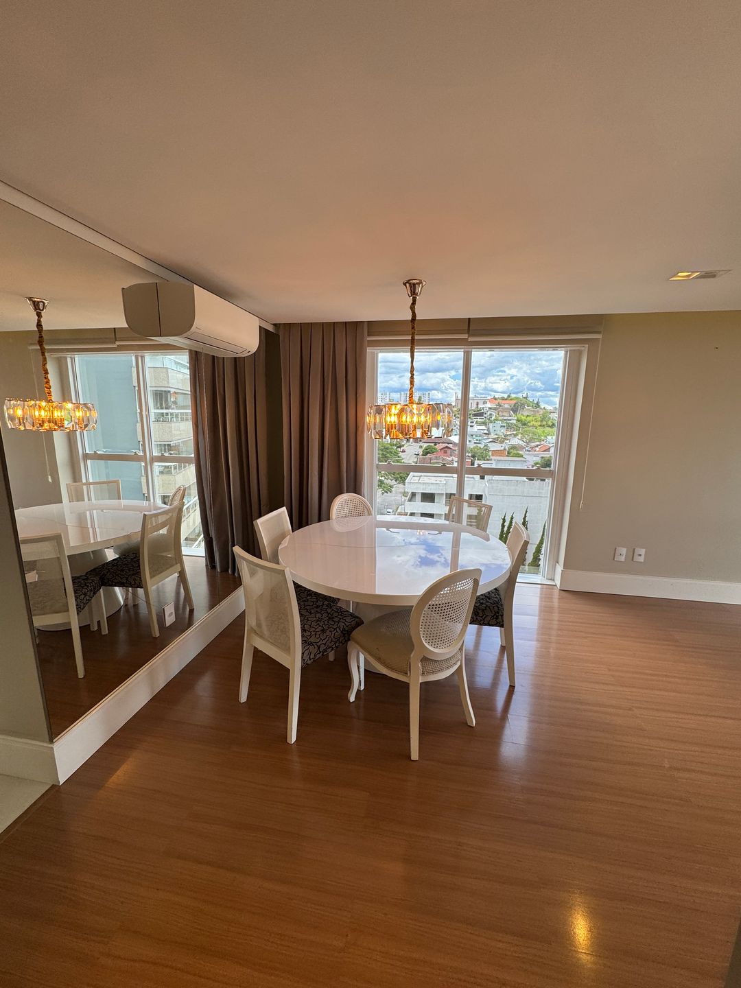 Apartamento 2 quartos sendo 2 suítes para venda no bairro São Leopoldo em Caxias do Sul