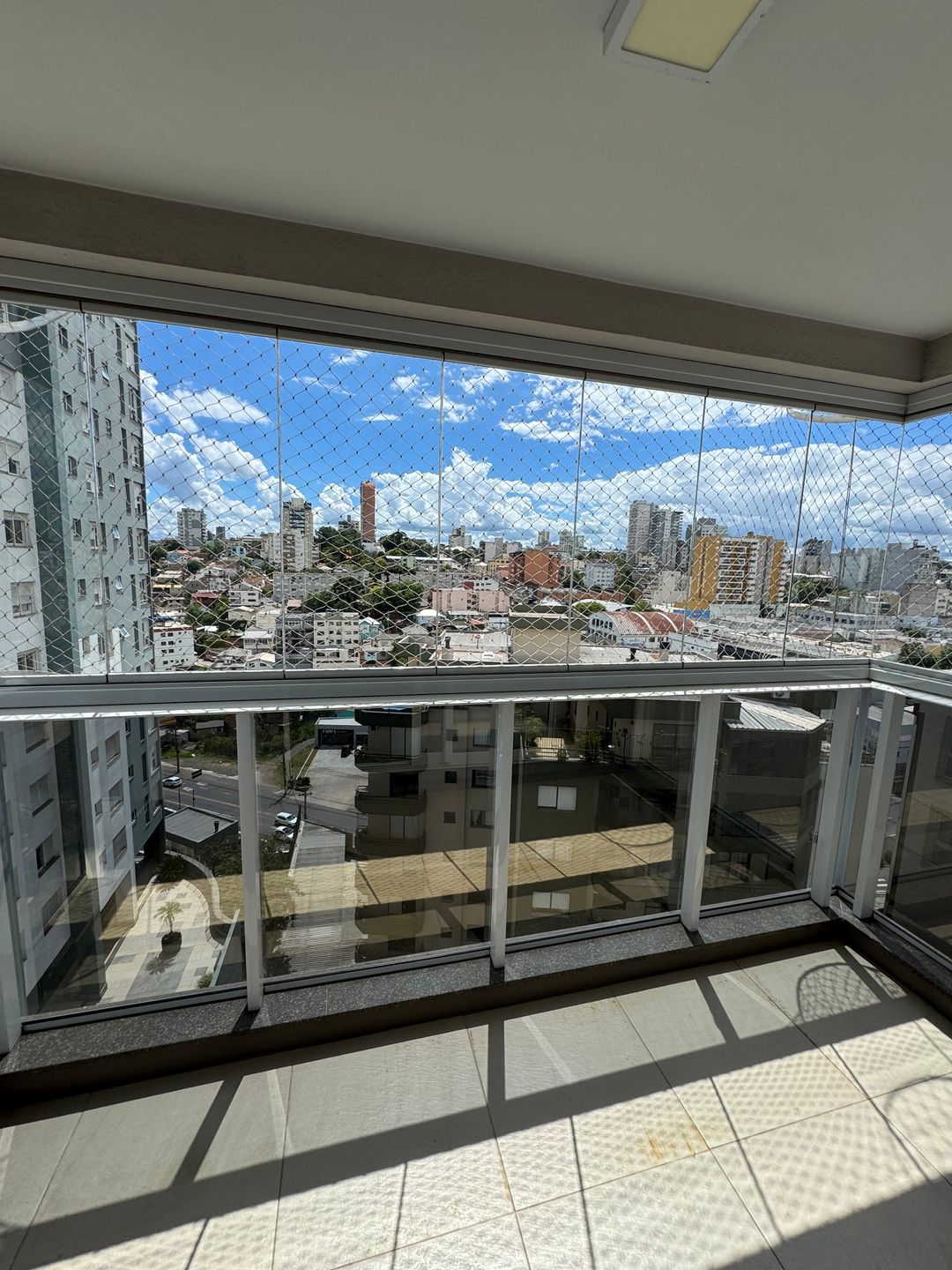Apartamento 2 quartos sendo 2 suítes para venda no bairro São Leopoldo em Caxias do Sul