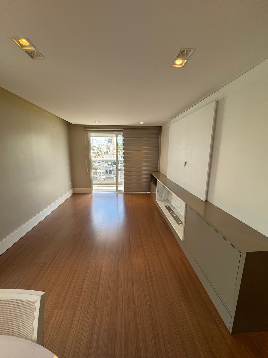 Apartamento 2 quartos sendo 2 suítes para venda no bairro São Leopoldo em Caxias do Sul