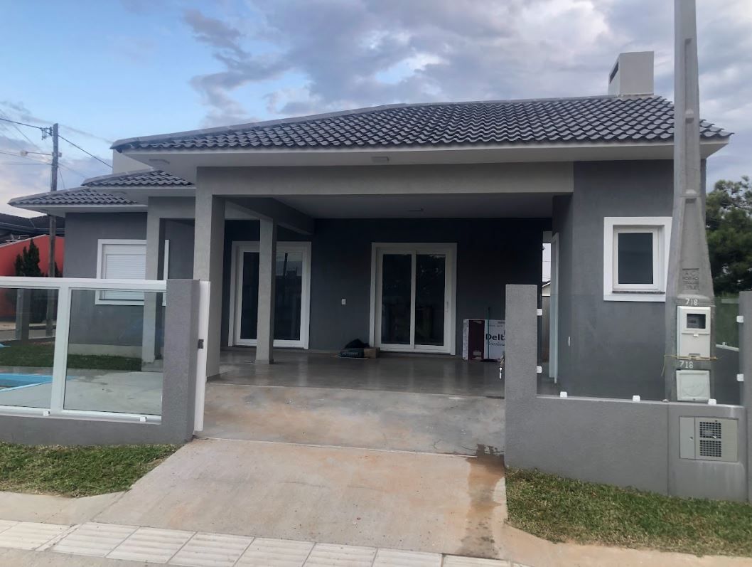 Casa 4 quartos sendo 1 suíte para venda no bairro Jardim Raiante em Arroio do Sal
