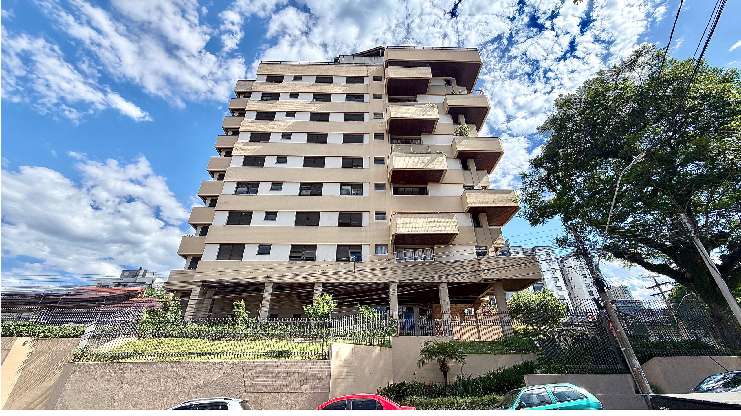 Apartamento 4 quartos sendo 3 suítes para venda no bairro São Francisco  em Bento Gonçalves