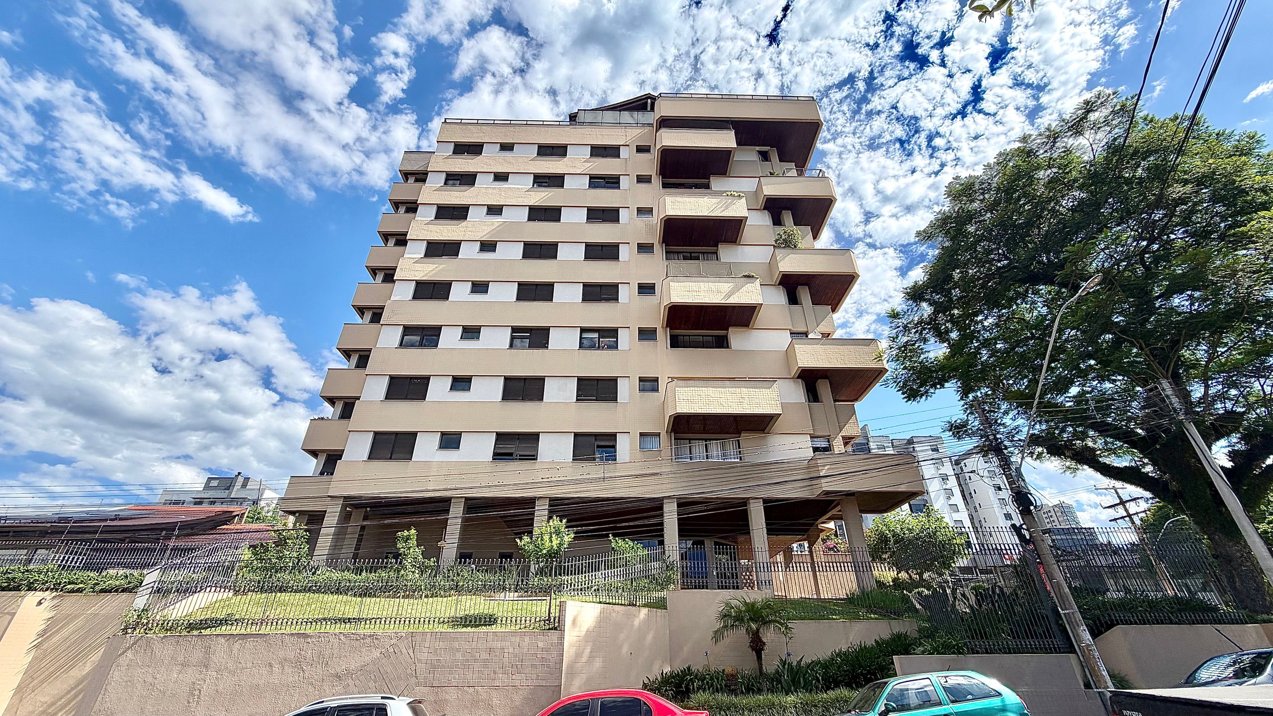 Apartamento 4 quartos sendo 3 suítes para venda no bairro São Francisco  em Bento Gonçalves