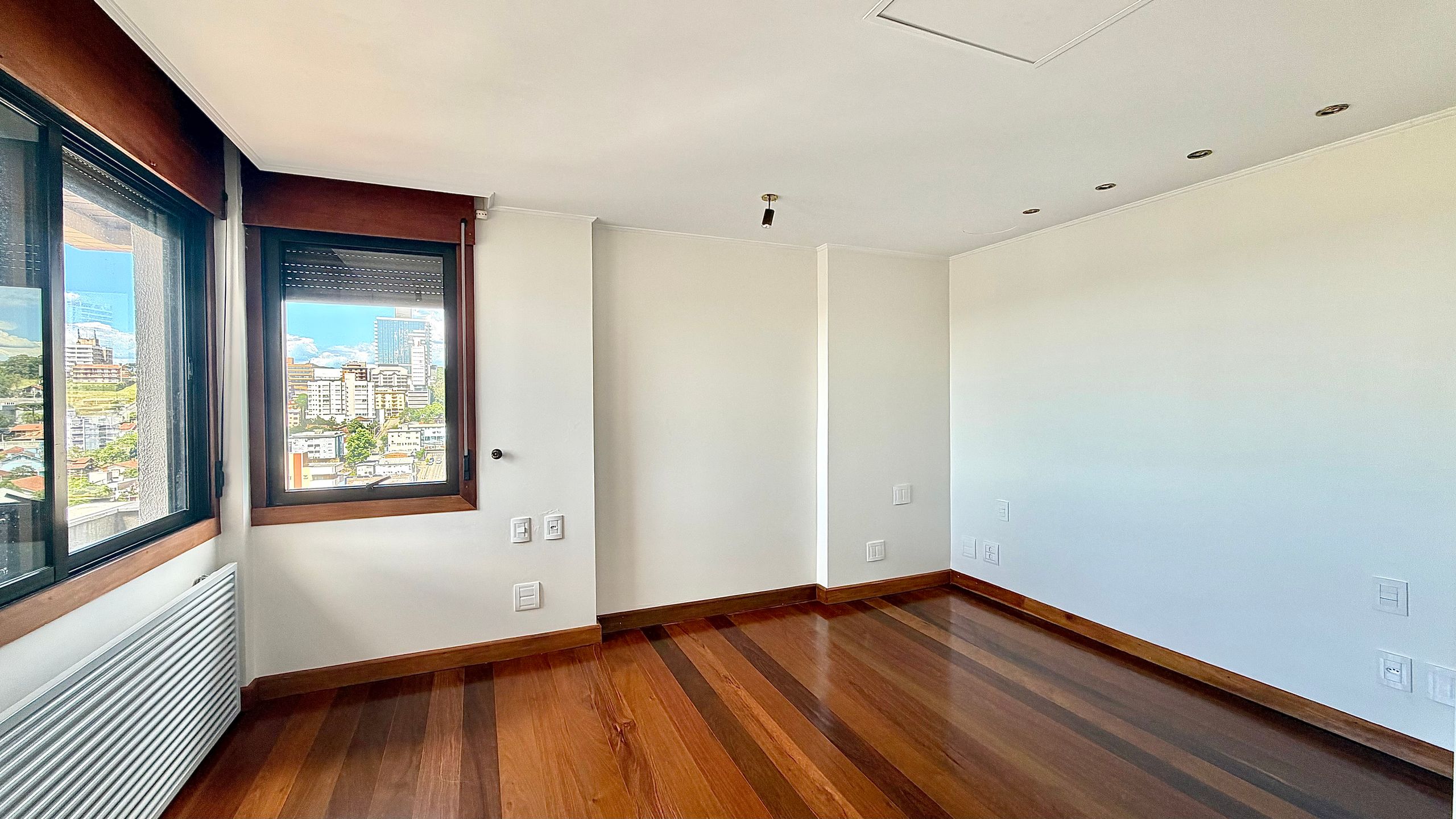 Apartamento 4 quartos sendo 3 suítes para venda no bairro São Francisco  em Bento Gonçalves