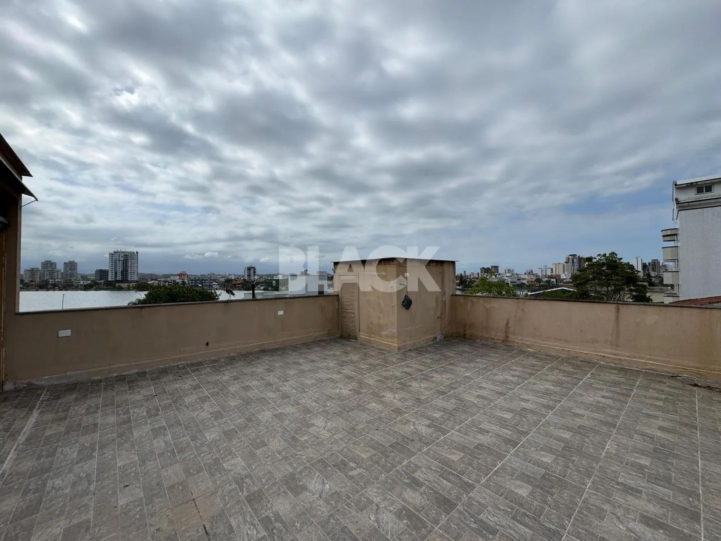 Casa para venda no bairro Praia da Cal em Torres