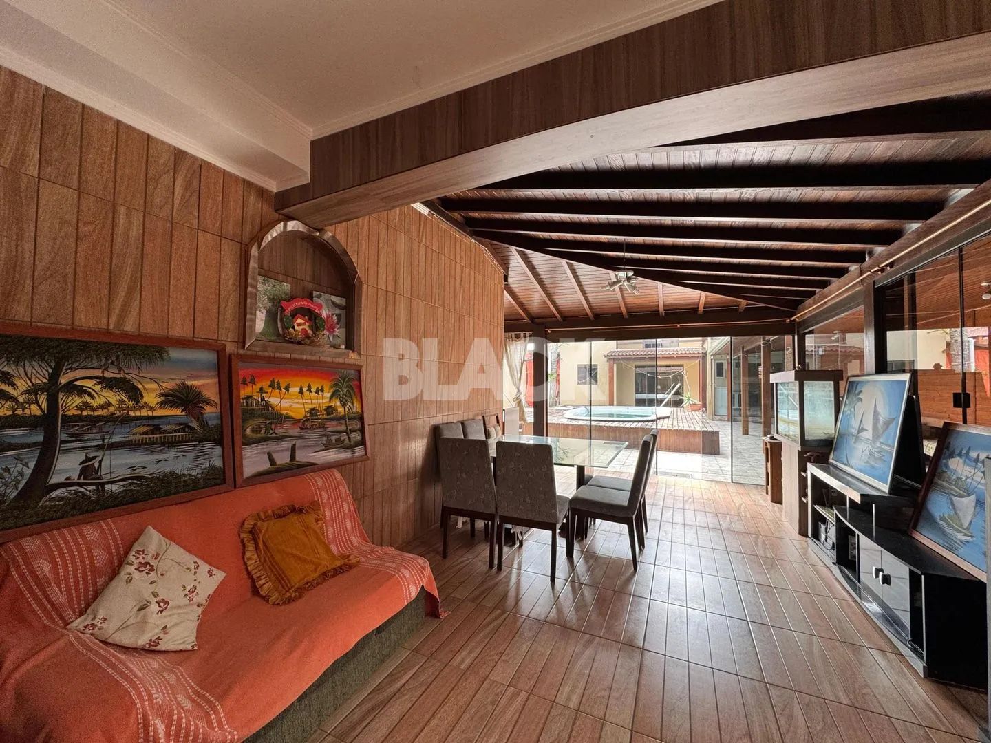 Casa para venda no bairro Praia da Cal em Torres