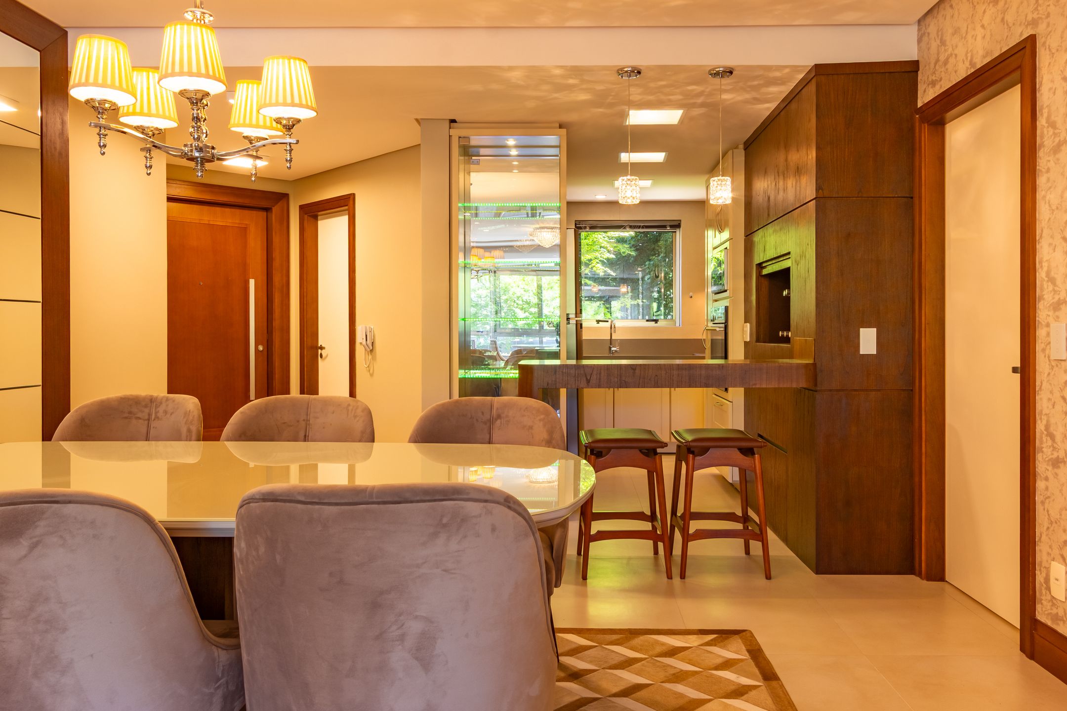 Apartamento 3 quartos sendo 3 suítes para venda no bairro Centro em Gramado