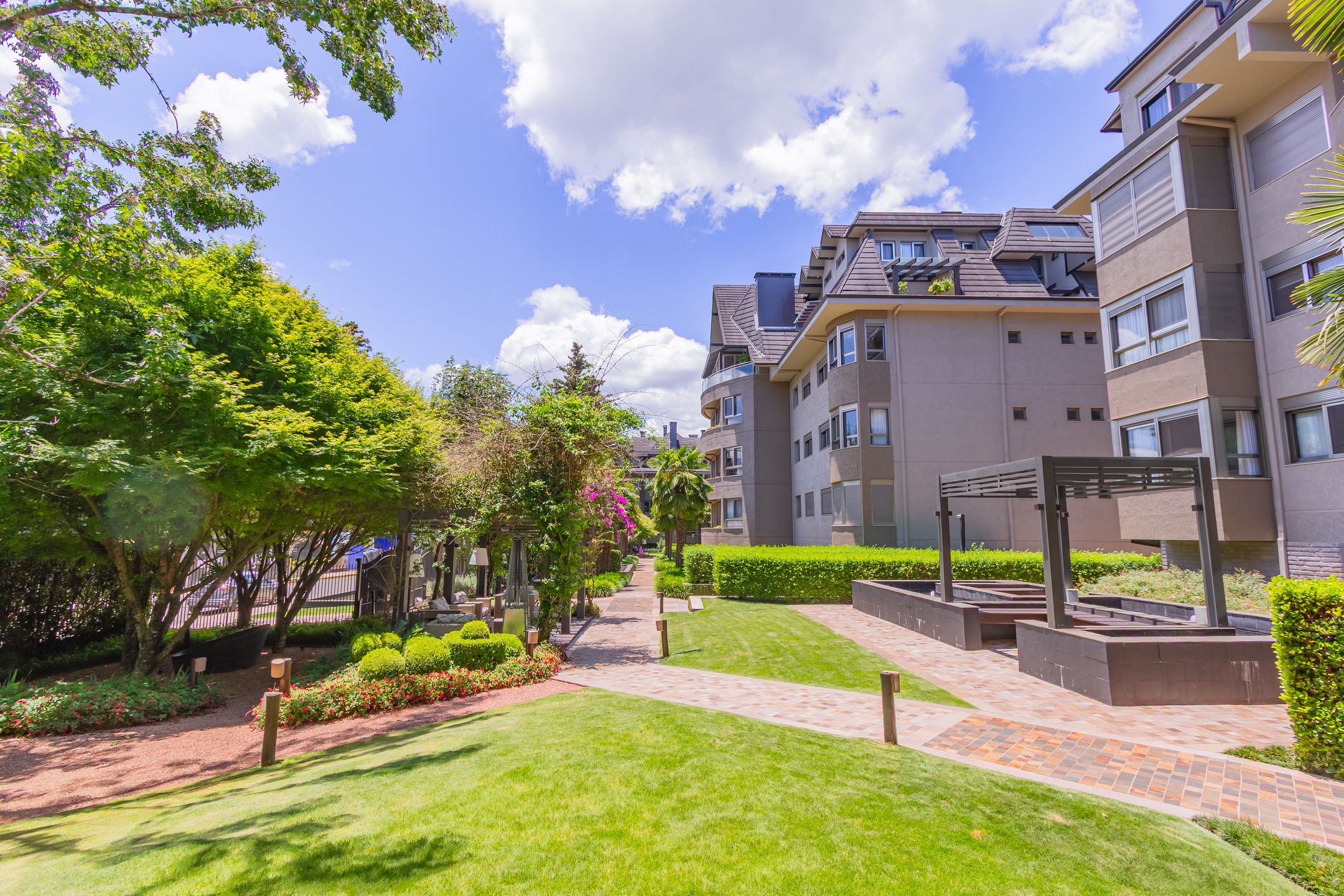 Apartamento 3 quartos sendo 3 suítes para venda no bairro Centro em Gramado