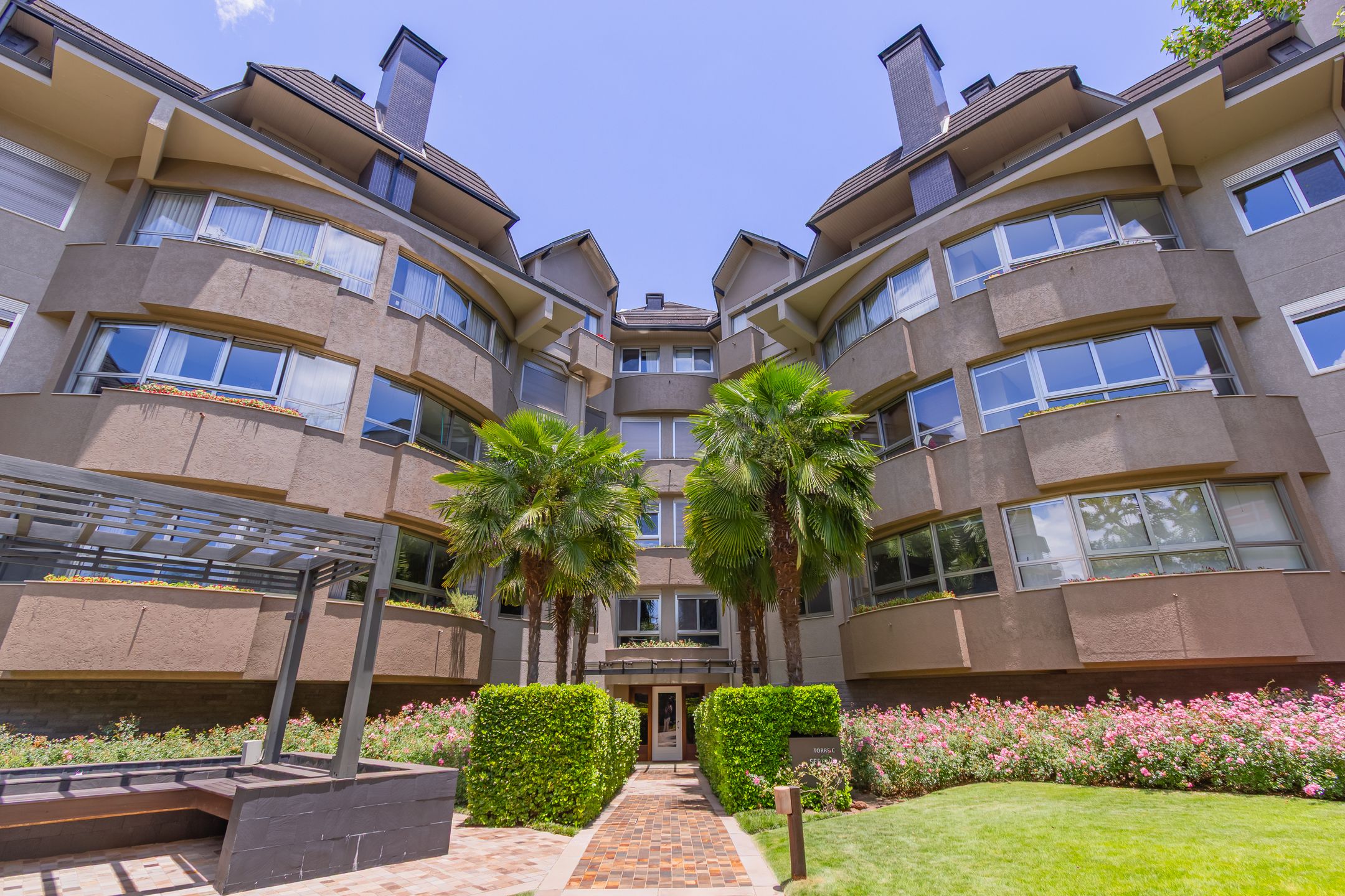 Apartamento 3 quartos sendo 3 suítes para venda no bairro Centro em Gramado