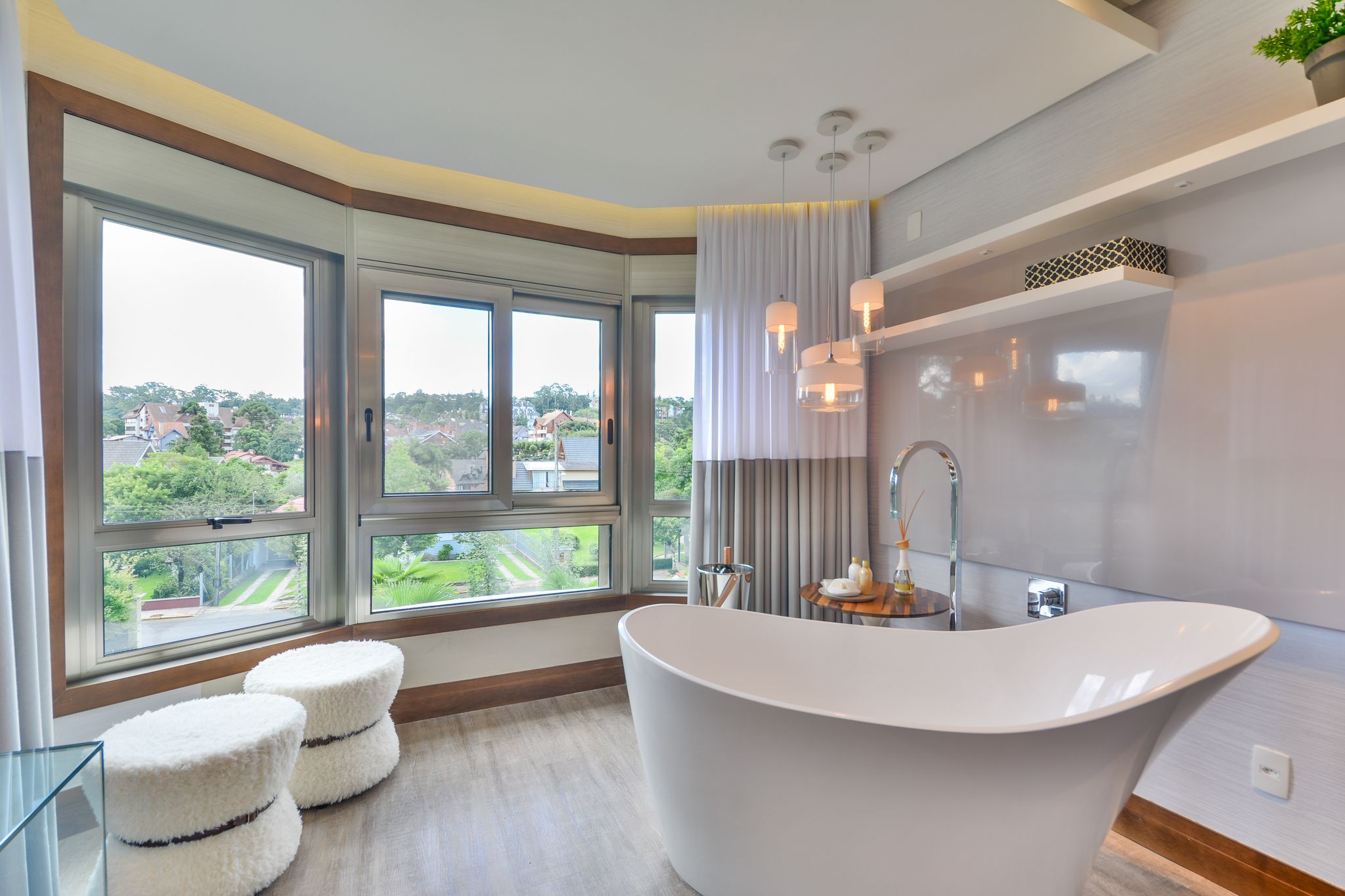 Apartamento 5 quartos sendo 4 suítes para venda no bairro Centro em Gramado