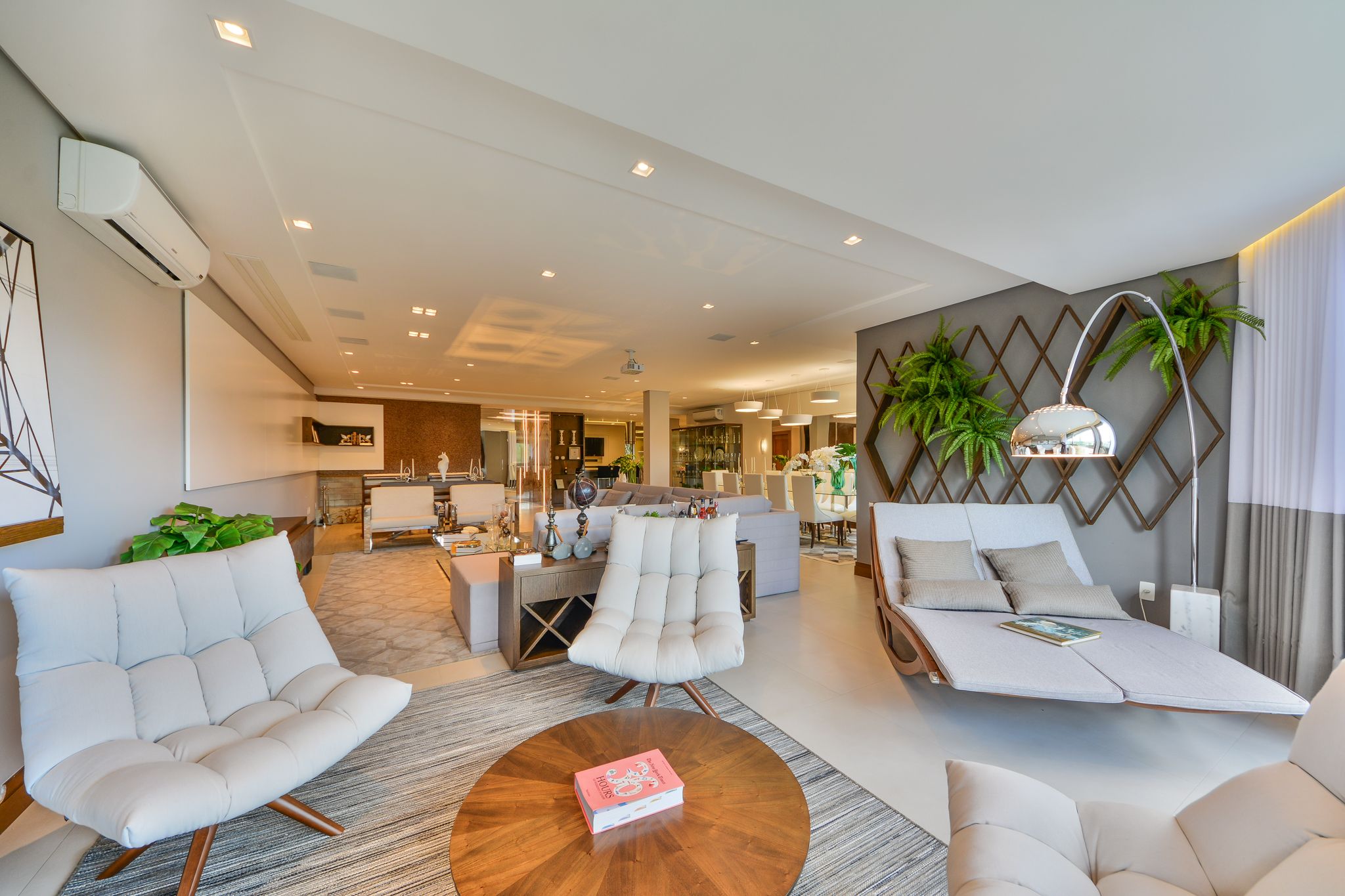 Apartamento 5 quartos sendo 4 suítes para venda no bairro Centro em Gramado