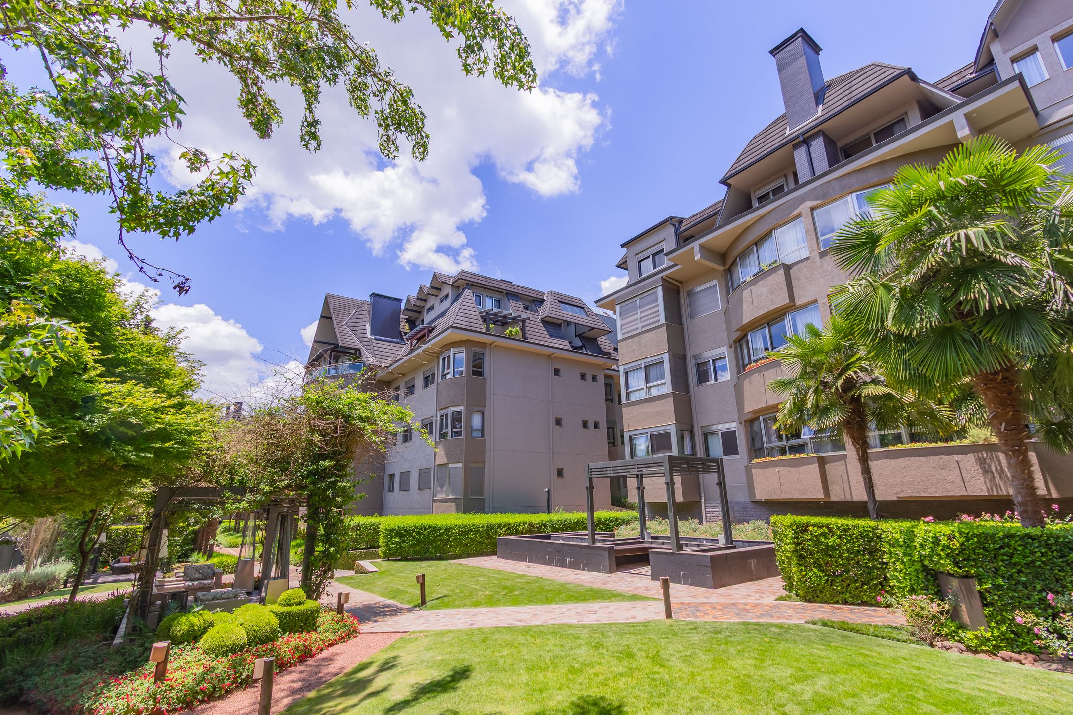 Apartamento 5 quartos sendo 4 suítes para venda no bairro Centro em Gramado