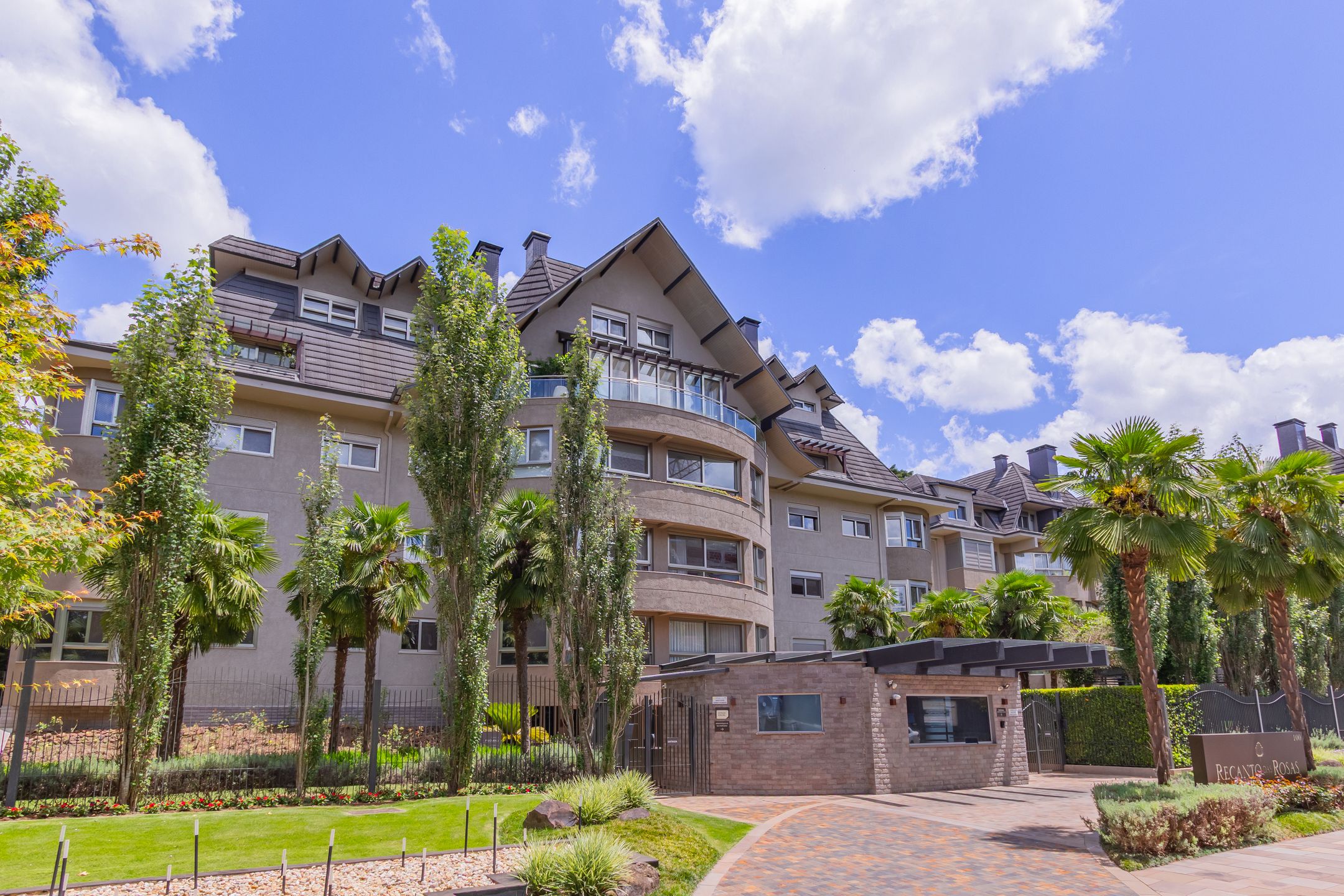 Apartamento 5 quartos sendo 4 suítes para venda no bairro Centro em Gramado