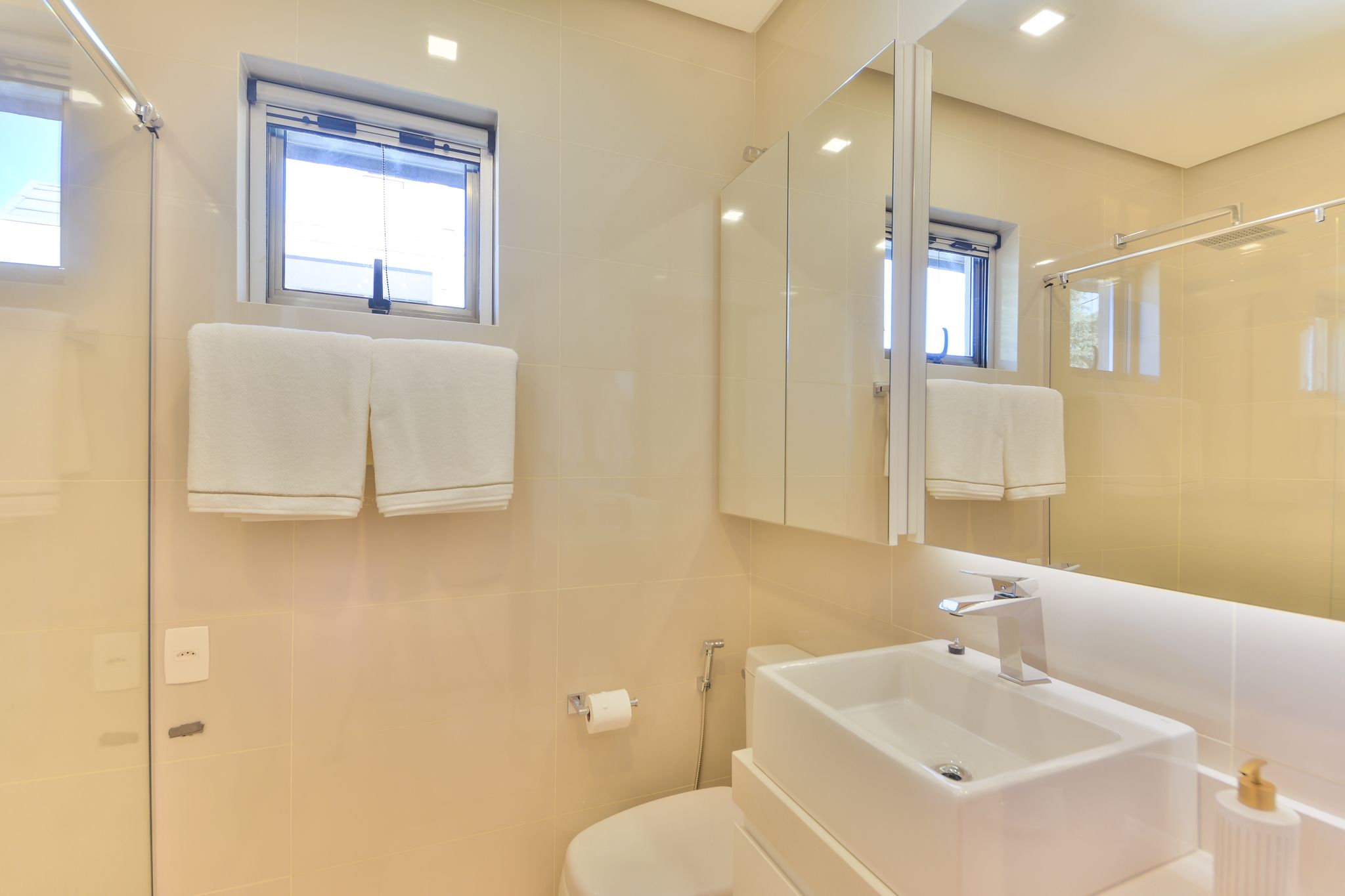 Apartamento 4 quartos sendo 4 suítes para venda no bairro Centro em Gramado