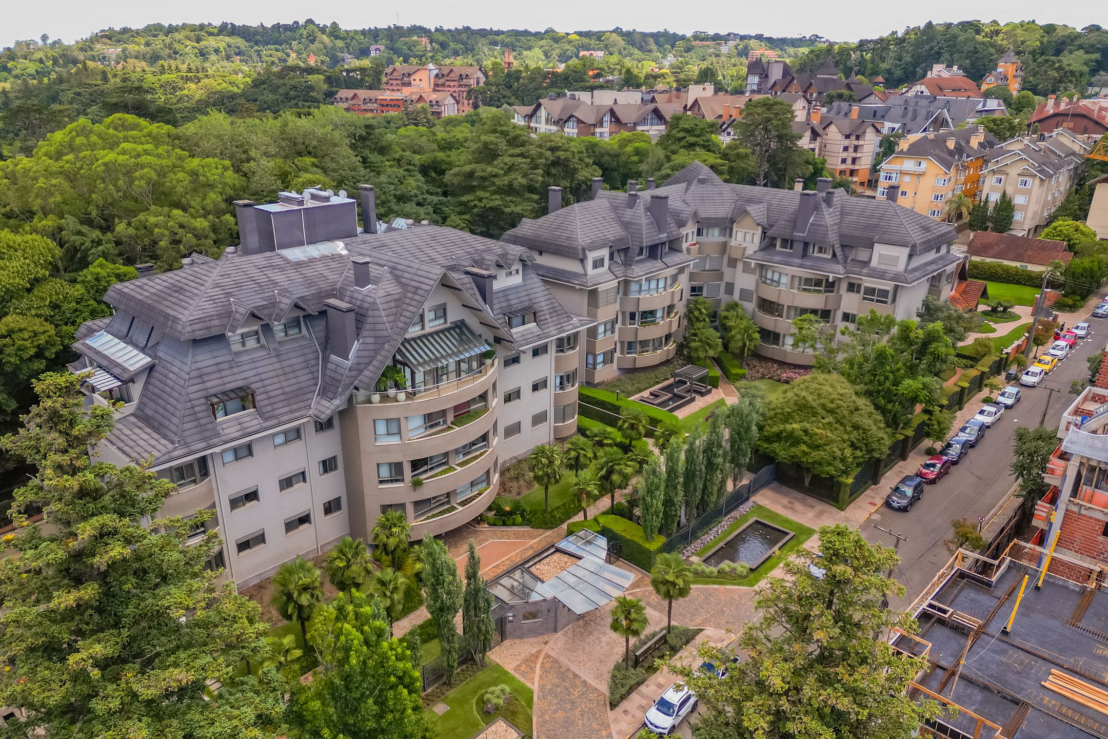 Apartamento 4 quartos sendo 4 suítes para venda no bairro Centro em Gramado