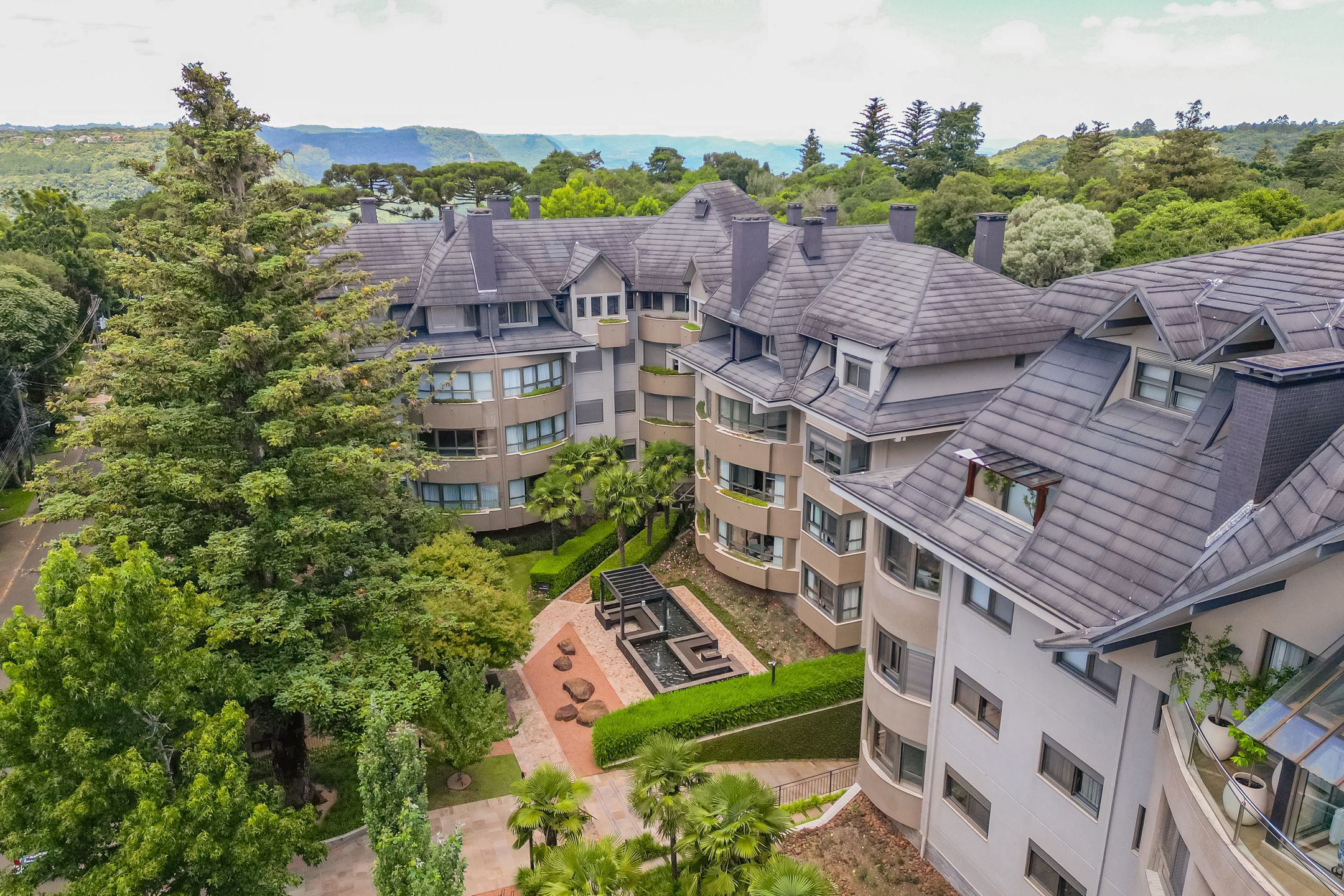 Apartamento 4 quartos sendo 4 suítes para venda no bairro Centro em Gramado