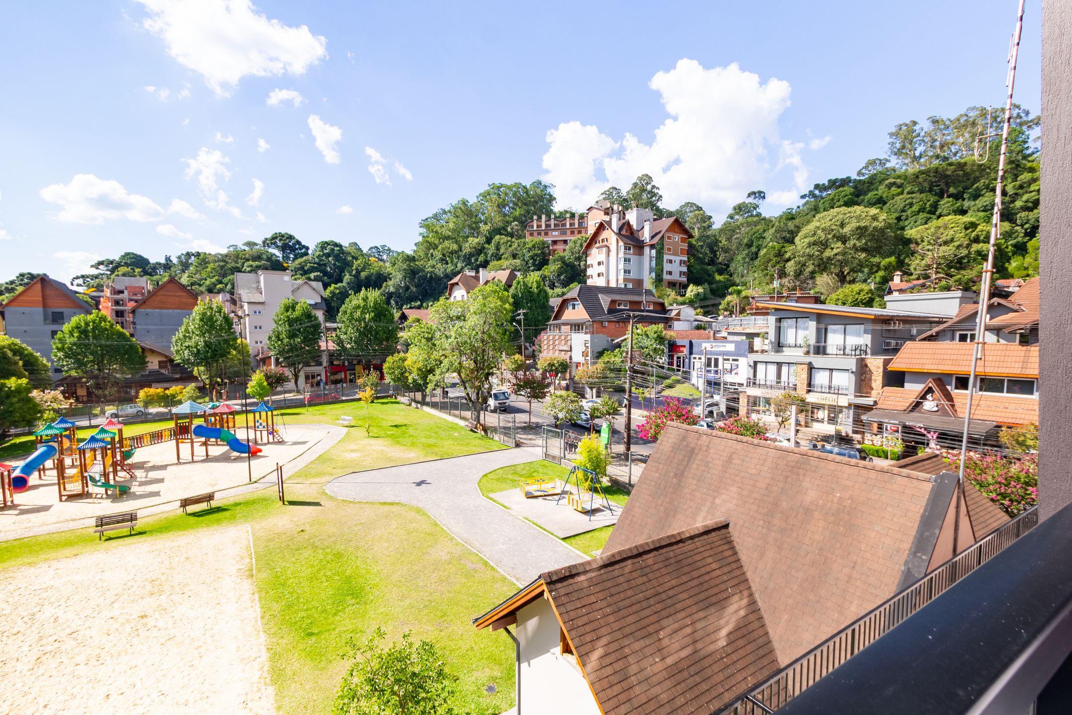 Apartamento 2 quartos sendo 2 suítes para venda no bairro Centro em Gramado