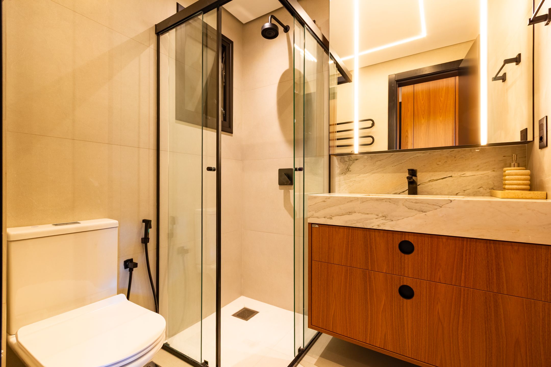 Apartamento 2 quartos sendo 2 suítes para venda no bairro Centro em Gramado