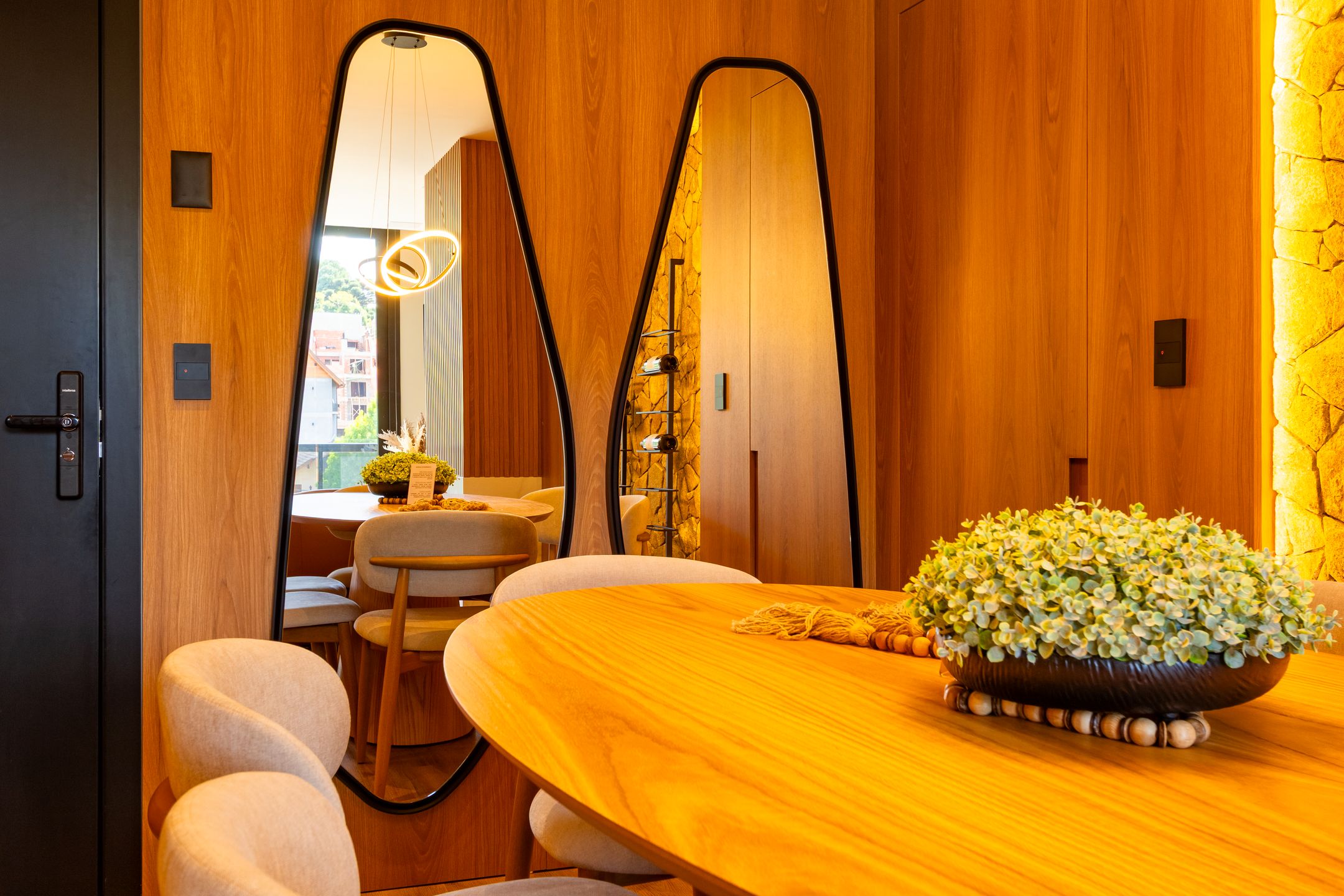 Apartamento 2 quartos sendo 2 suítes para venda no bairro Centro em Gramado