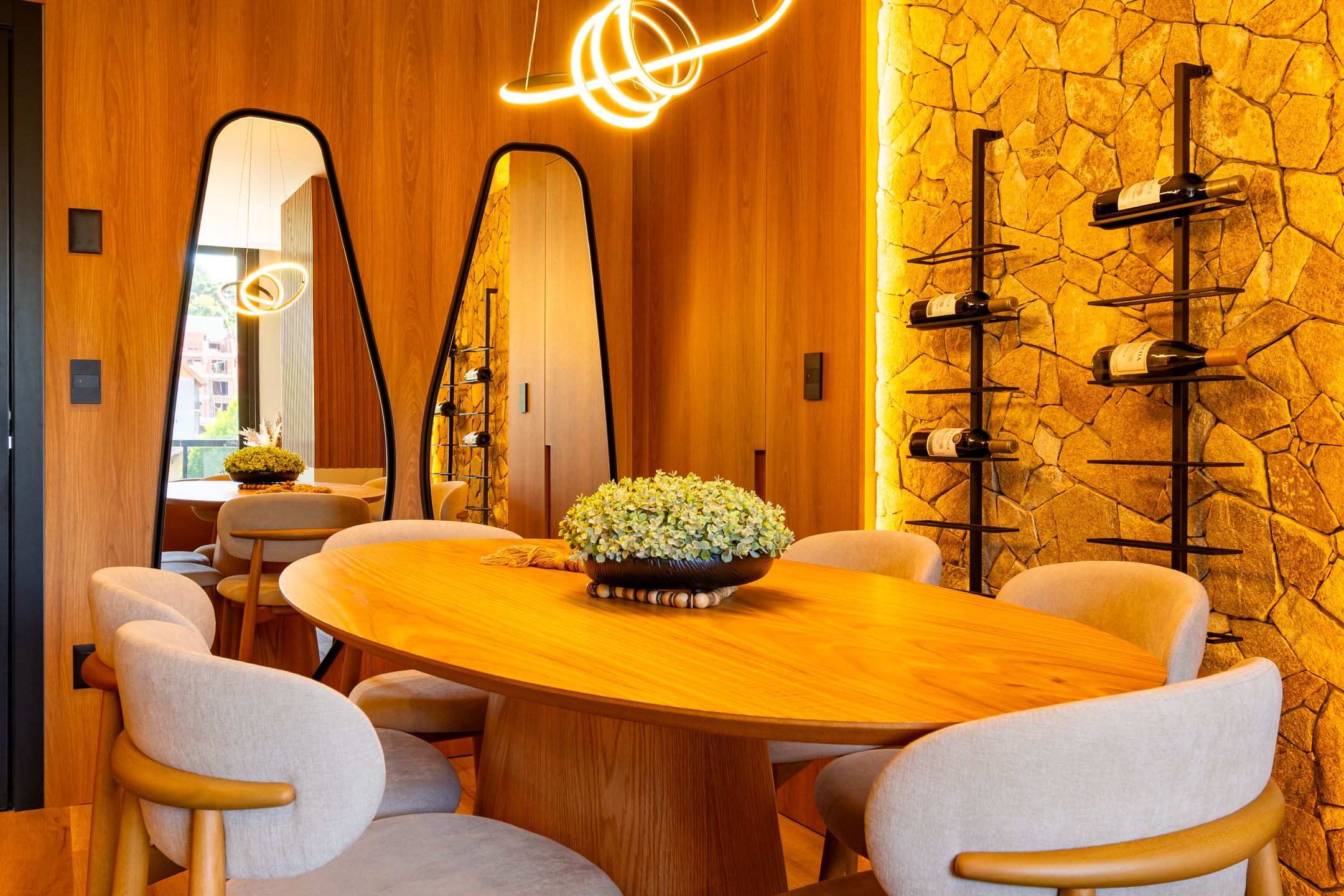 Apartamento 2 quartos sendo 2 suítes para venda no bairro Centro em Gramado