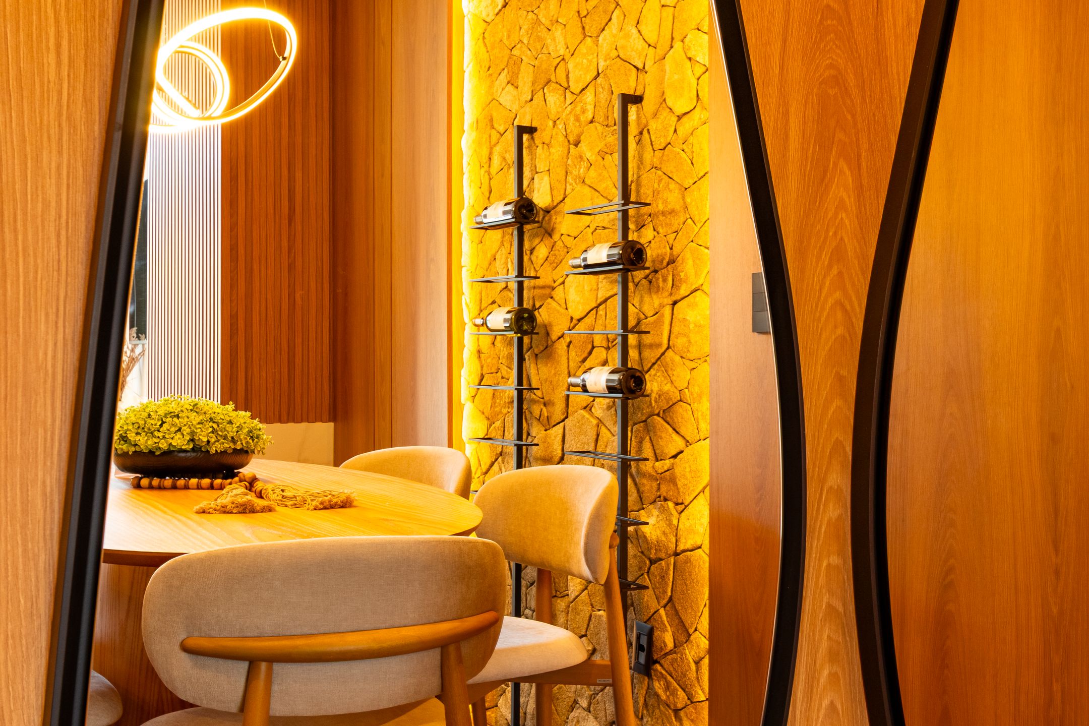 Apartamento 2 quartos sendo 2 suítes para venda no bairro Centro em Gramado